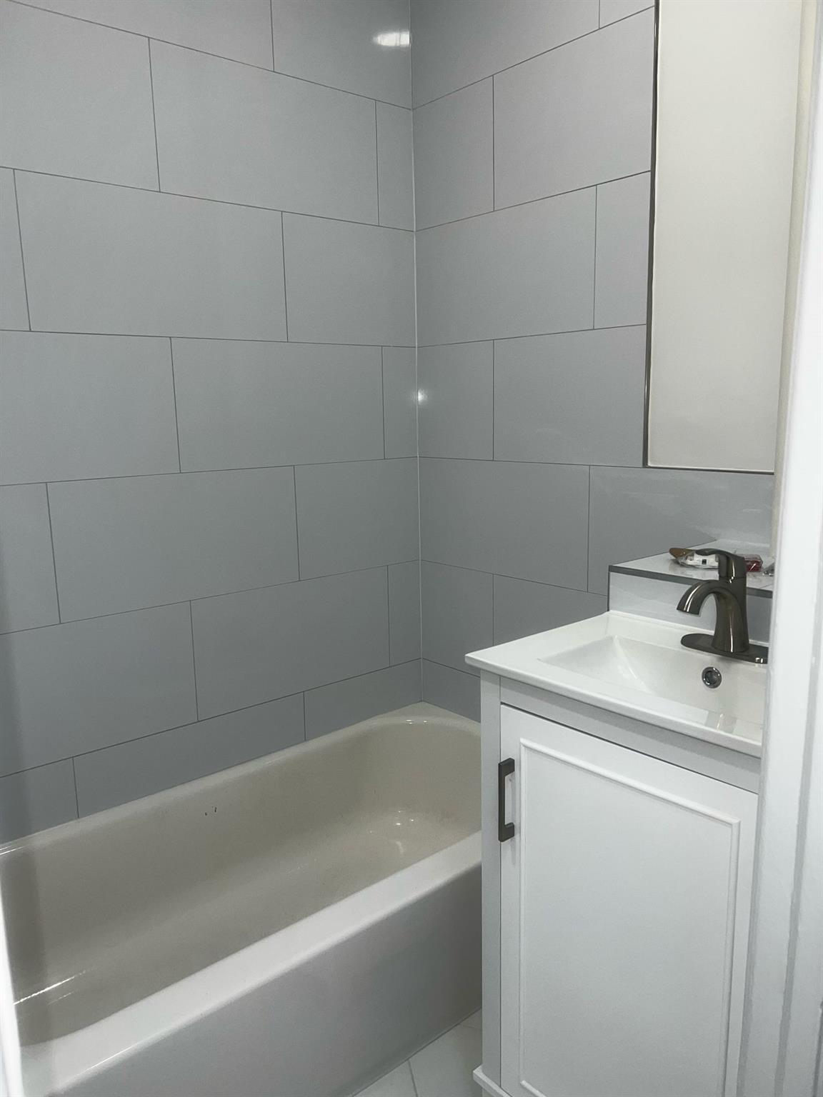 Apartment 32nd  Brooklyn, NY 11226, MLS-853363-4