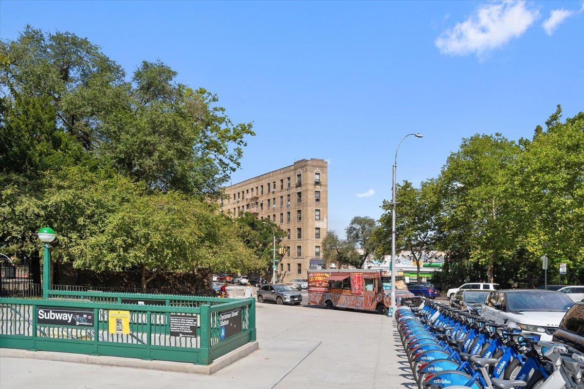 Coop Riverside  Manhattan, NY 10034, MLS-853369-13