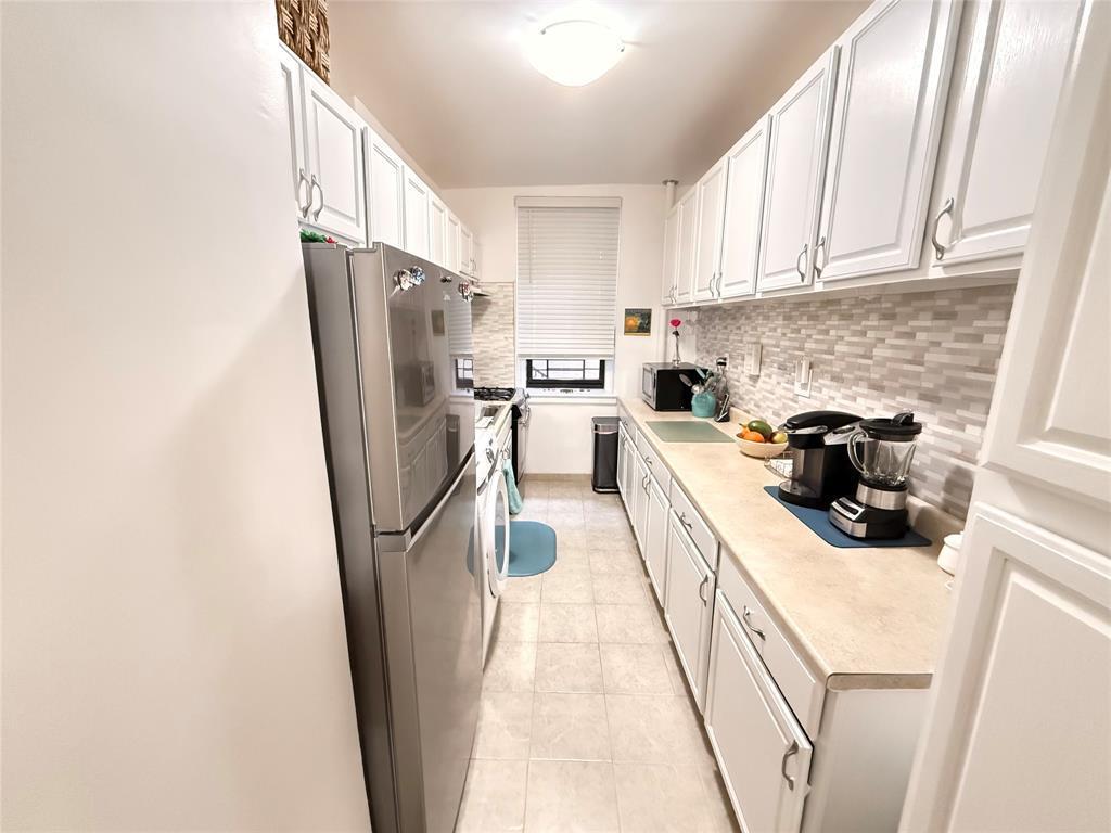 Coop Riverside  Manhattan, NY 10034, MLS-853369-5
