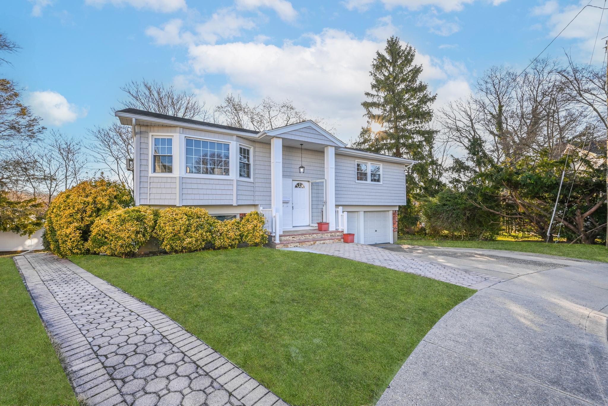 Single Family Felms  Nassau County, NY 11714, MLS-853387-2
