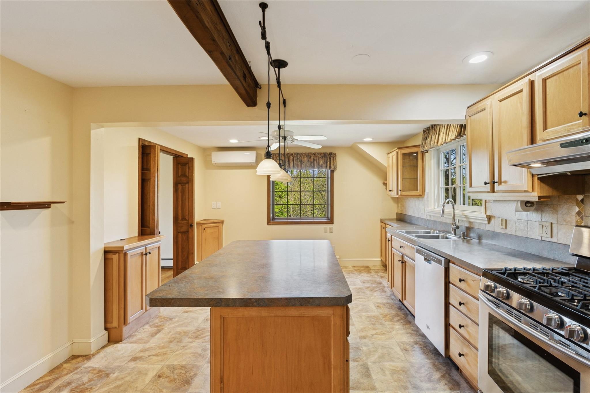 Single Family Wainscott  Suffolk County, NY 11733, MLS-853411-21