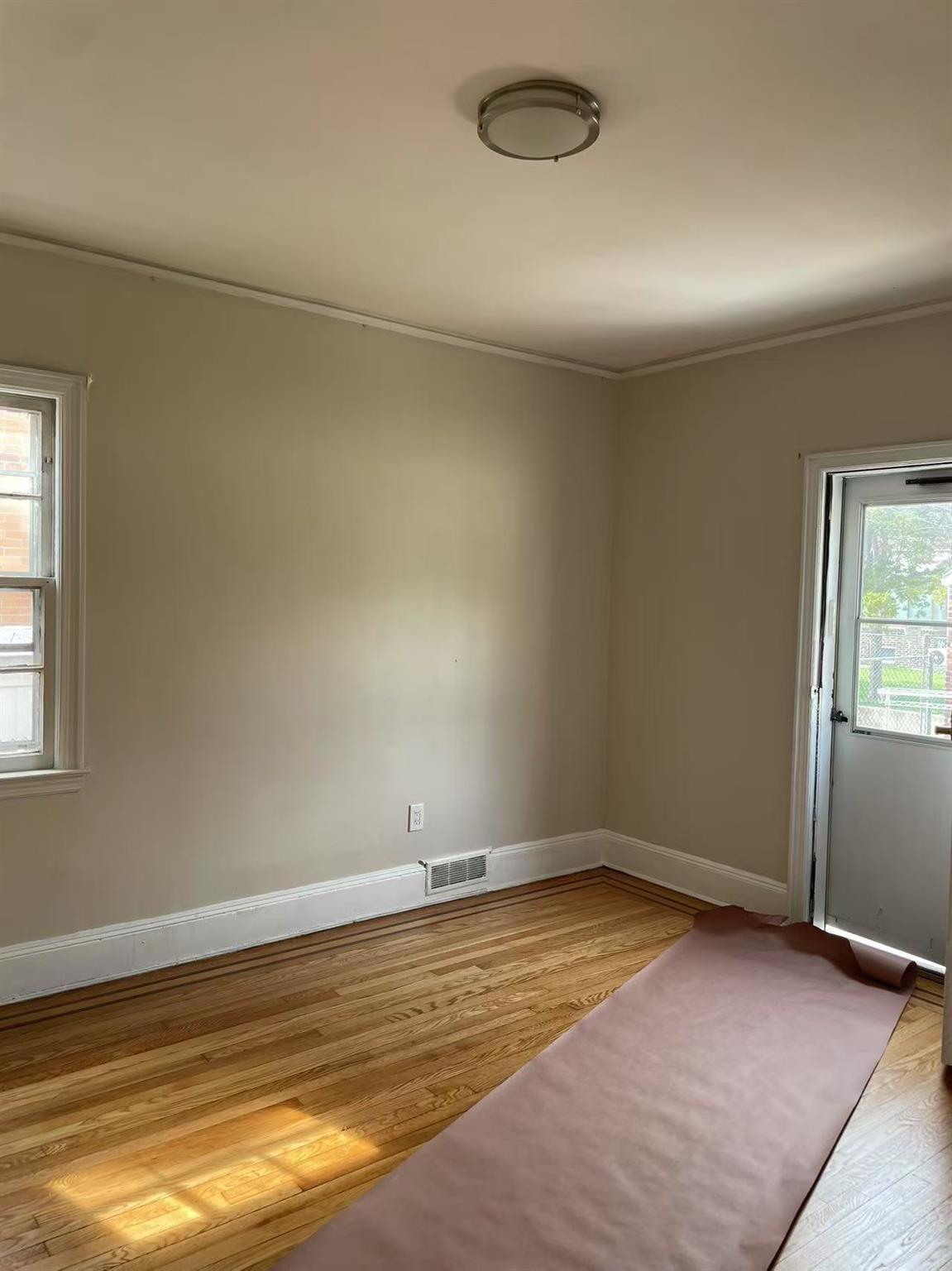 Apartment Hovenden Rd  Queens, NY 11432, MLS-853413-5