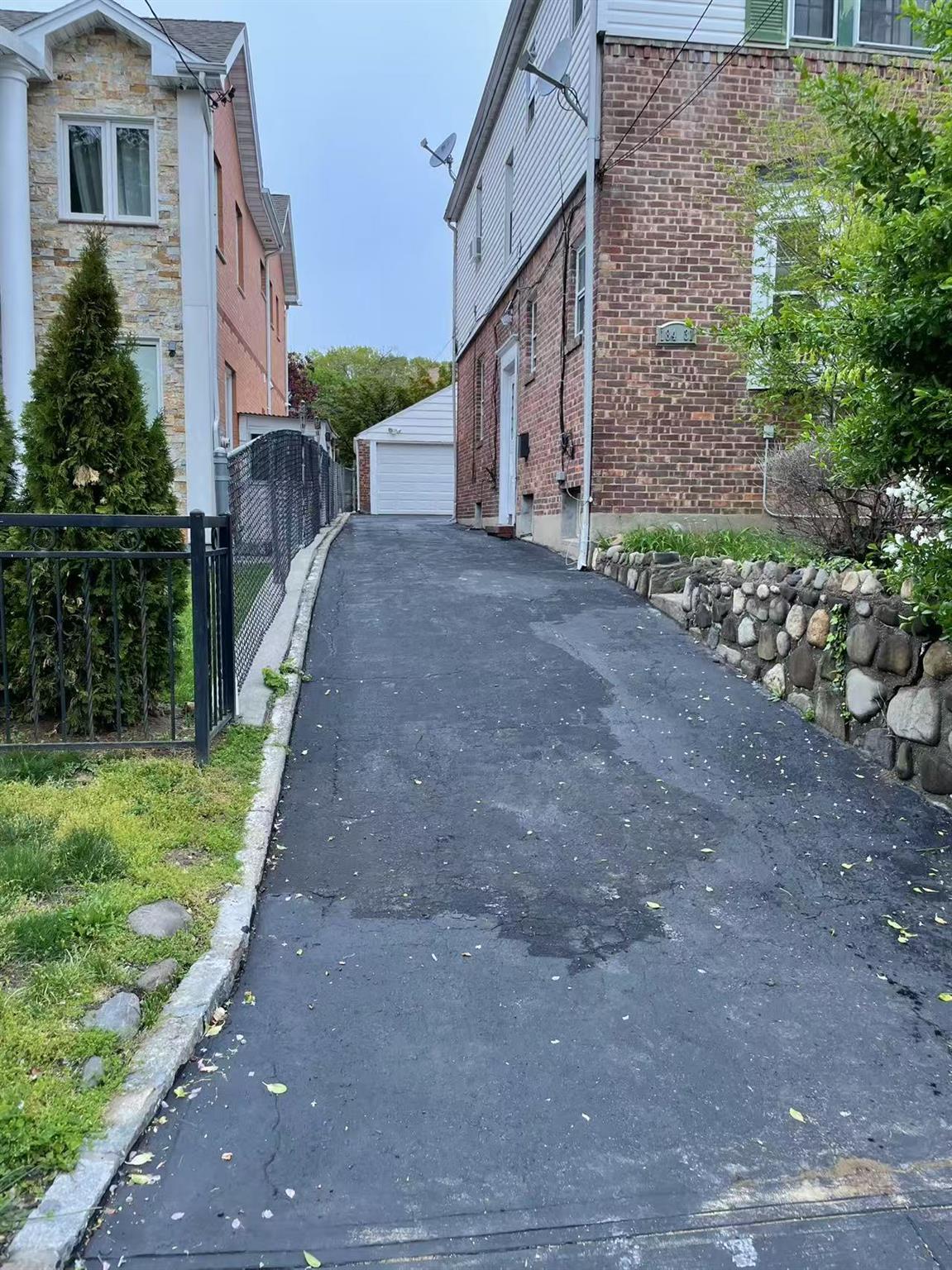 Apartment Hovenden Rd  Queens, NY 11432, MLS-853413-6