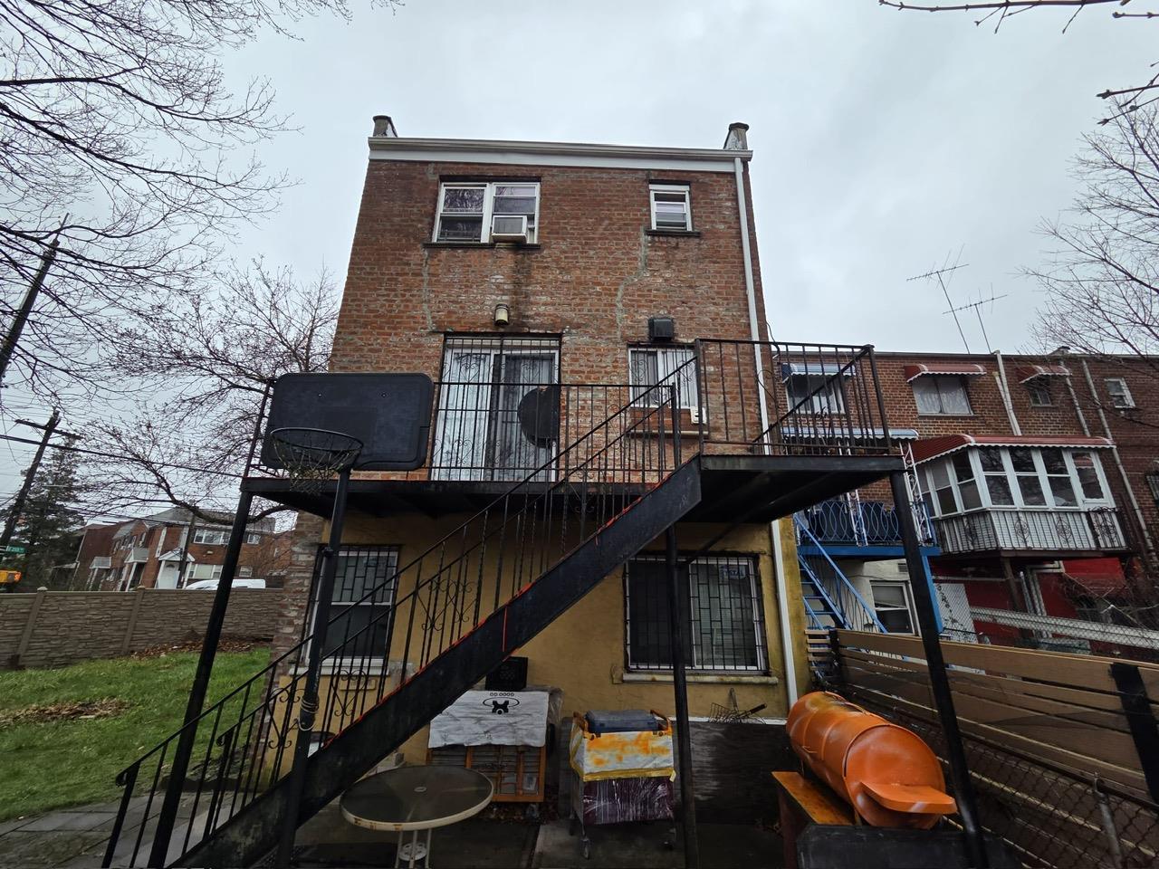 Single Family 233rd  Bronx, NY 10466, MLS-853427-2