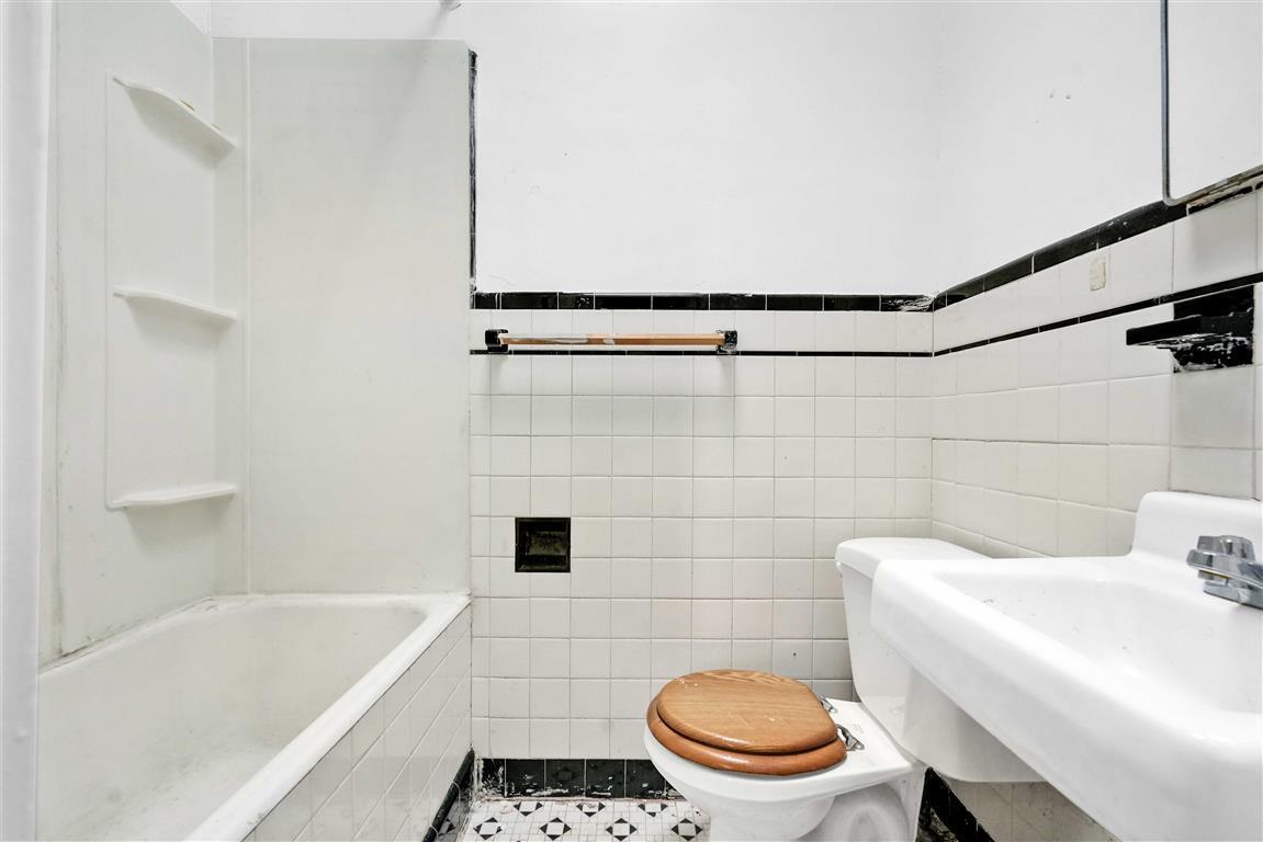 Single Family 77th  Queens, NY 11385, MLS-853473-13