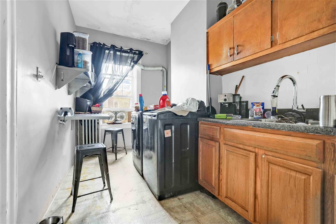 Single Family 77th  Queens, NY 11385, MLS-853473-17