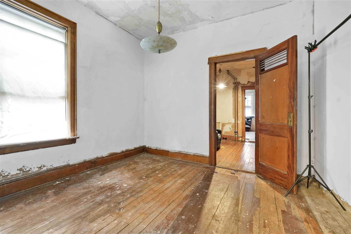 Single Family 77th  Queens, NY 11385, MLS-853473-9