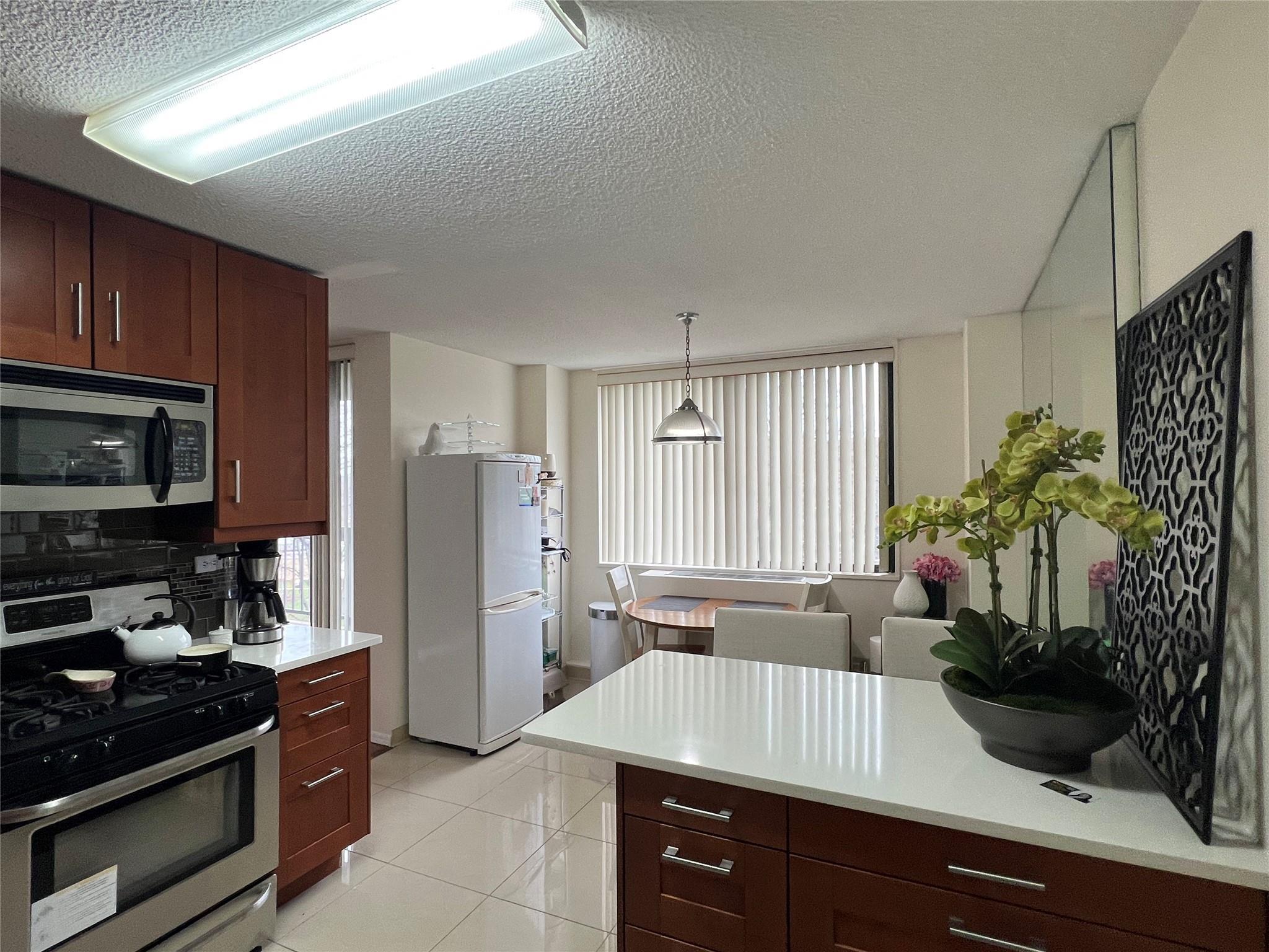 Apartment Bay Club  Queens, NY 11360, MLS-853484-5