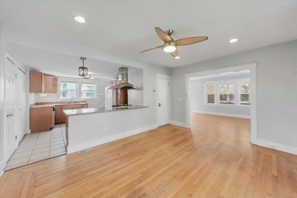 Single Family Regent  Westchester County, NY 10573, MLS-853499-11