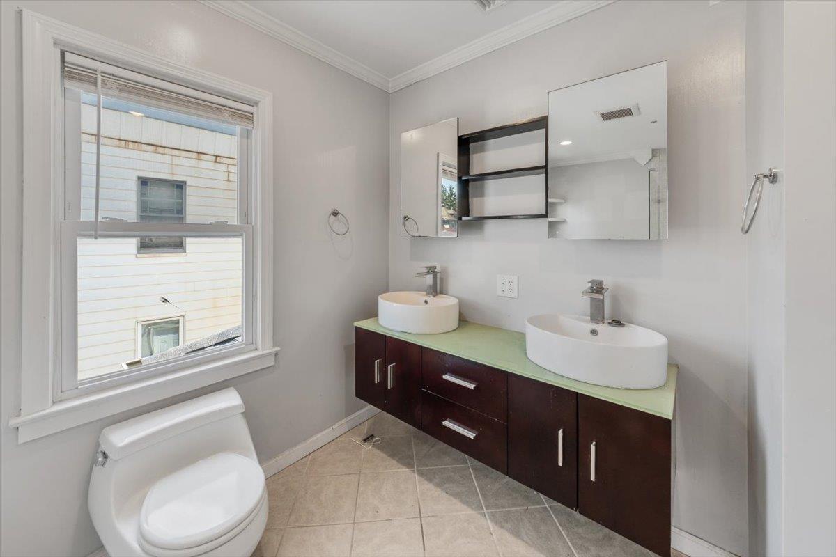 Single Family Regent  Westchester County, NY 10573, MLS-853499-22