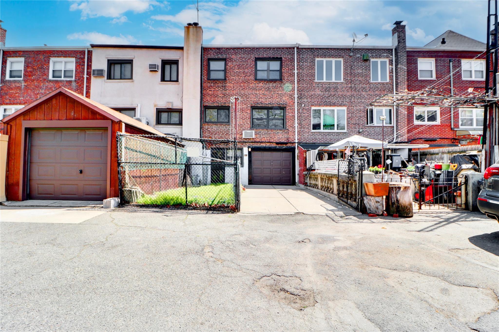 Single Family 64th  Queens, NY 11377, MLS-853504-4