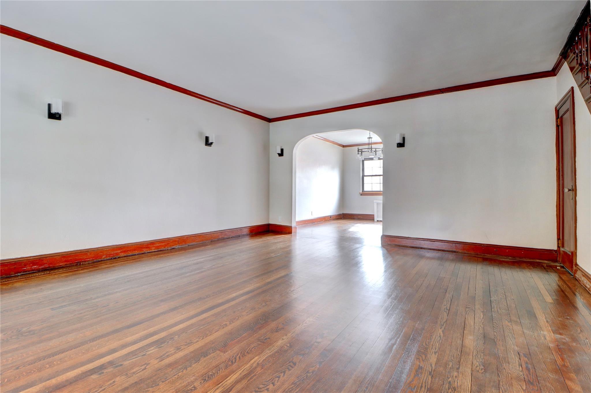 Single Family 64th  Queens, NY 11377, MLS-853504-9