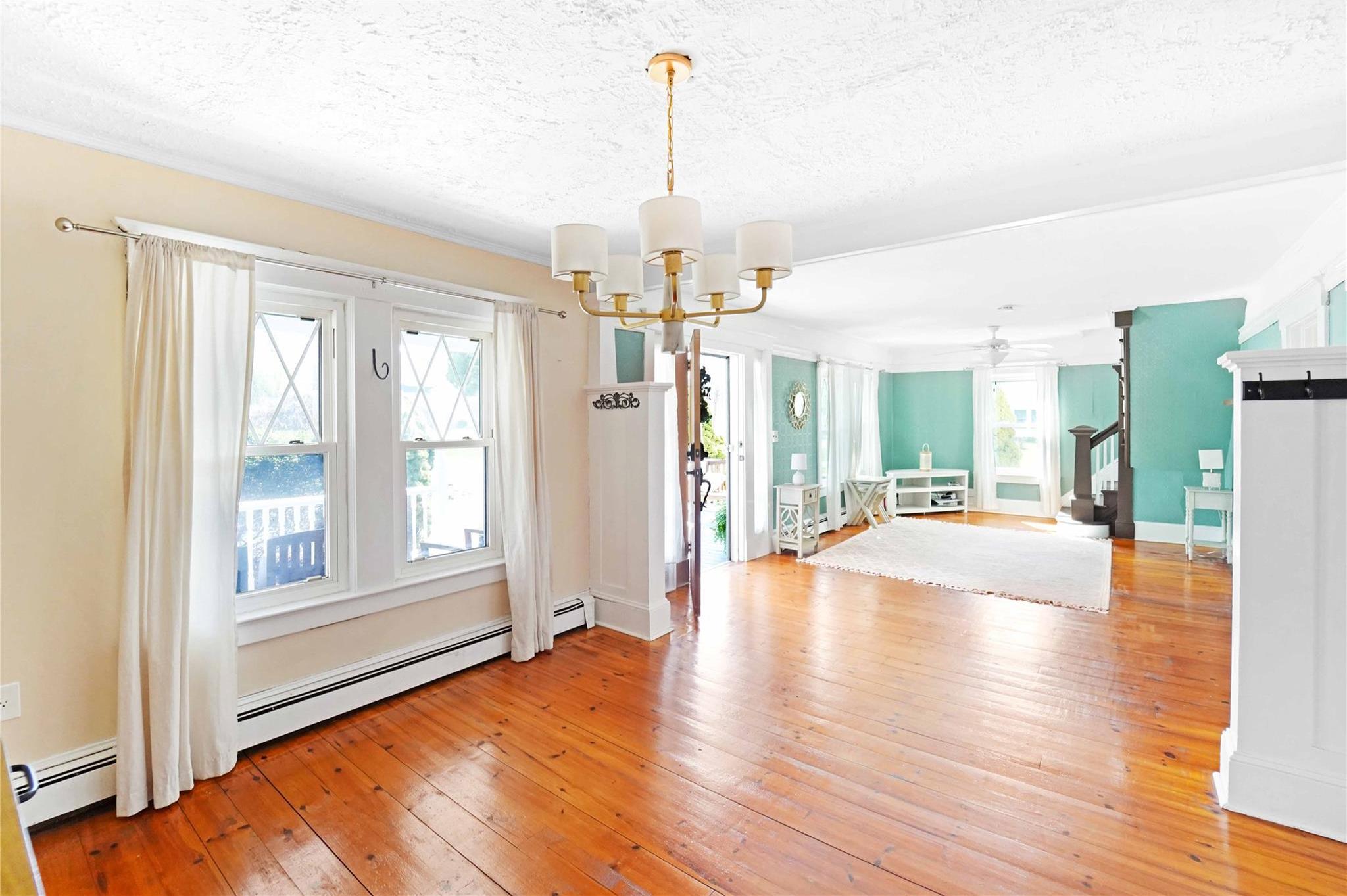 Single Family Watchogue  Suffolk County, NY 11940, MLS-853505-13