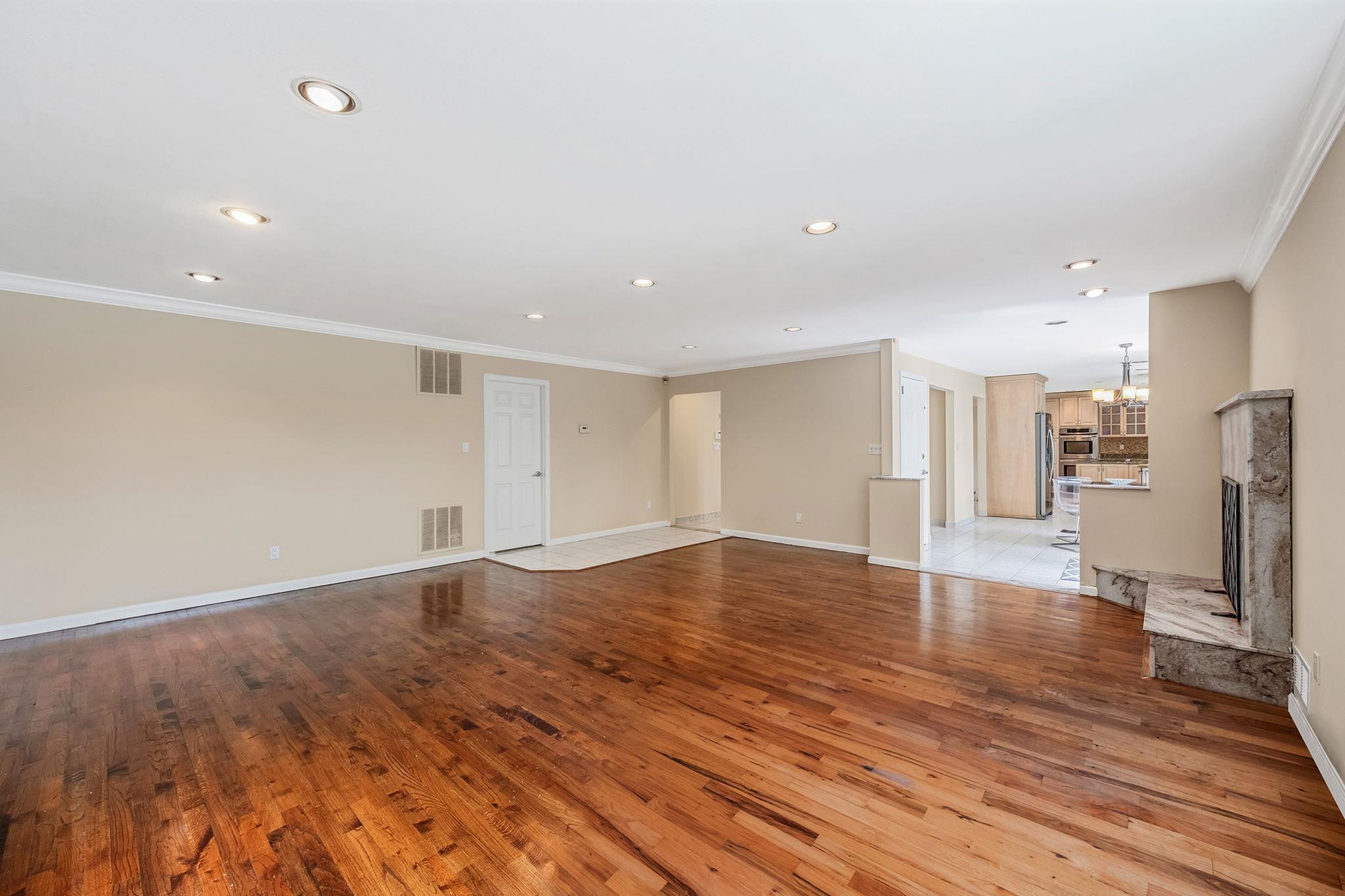 Single Family Seward  Suffolk County, NY 11746, MLS-853517-14