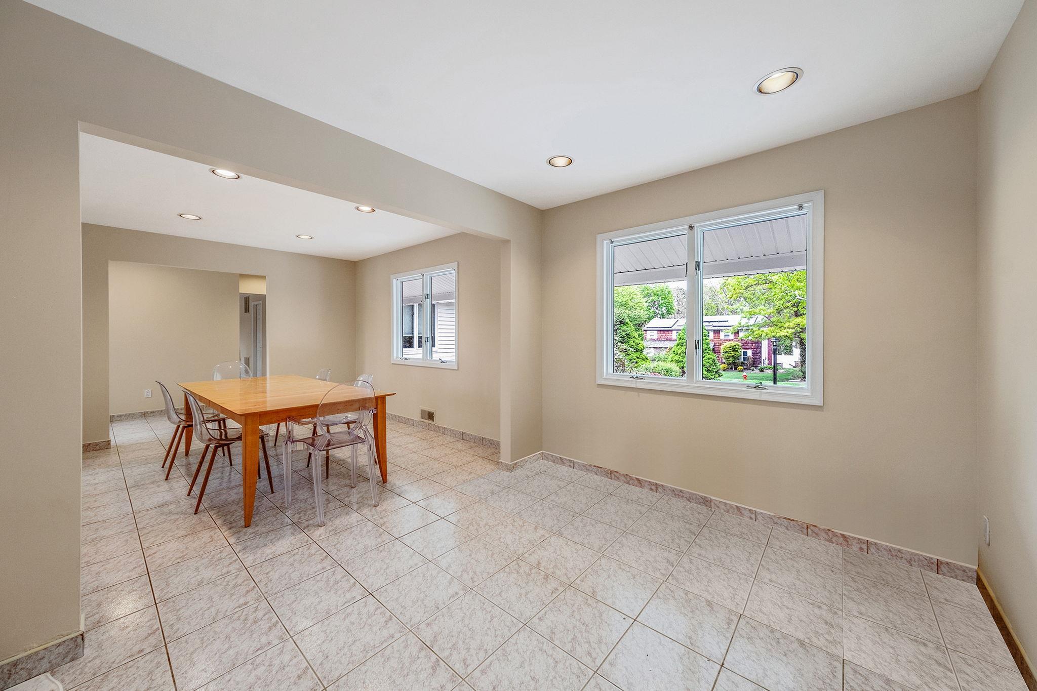 Single Family Seward  Suffolk County, NY 11746, MLS-853517-24