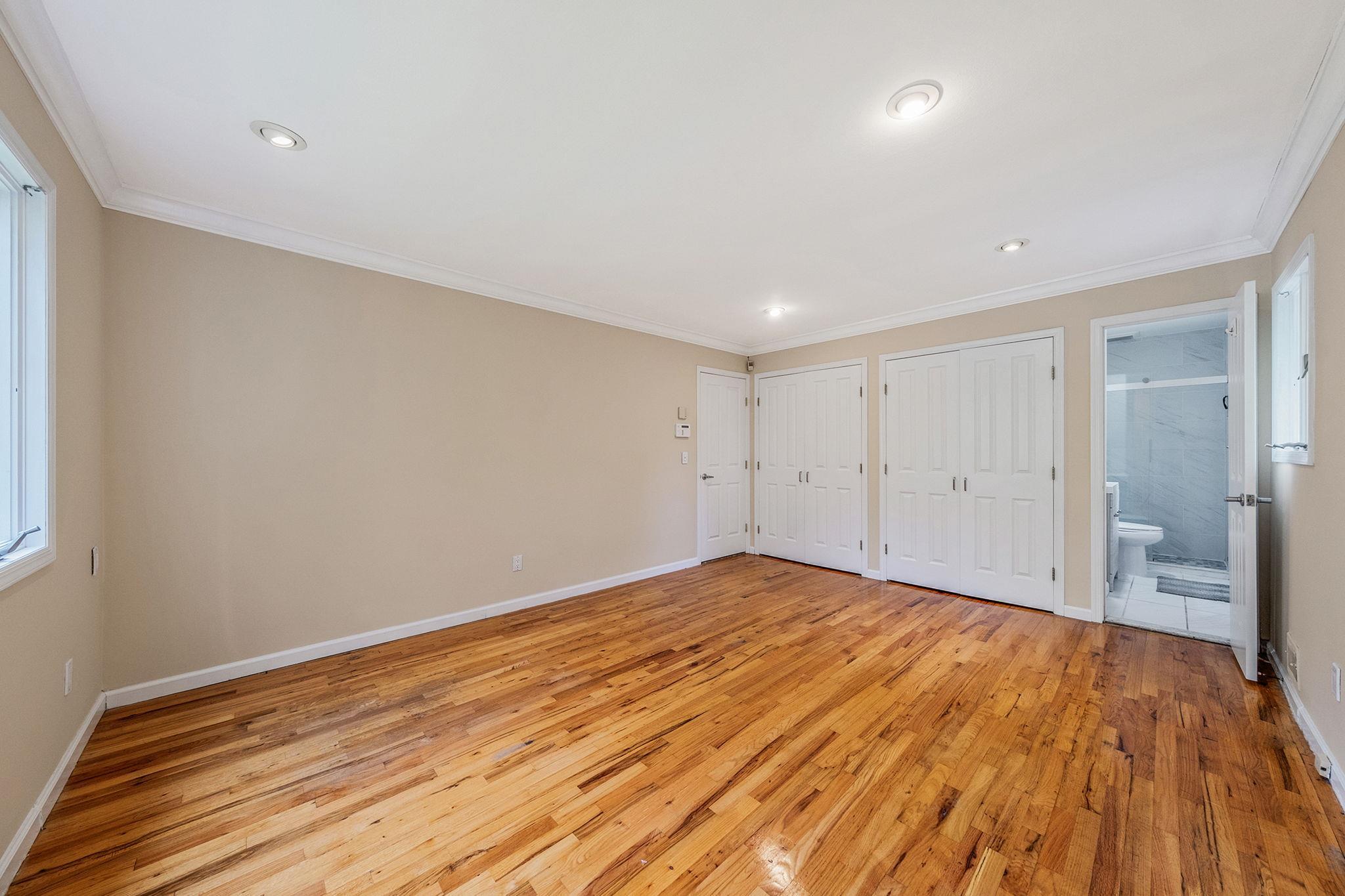 Single Family Seward  Suffolk County, NY 11746, MLS-853517-26
