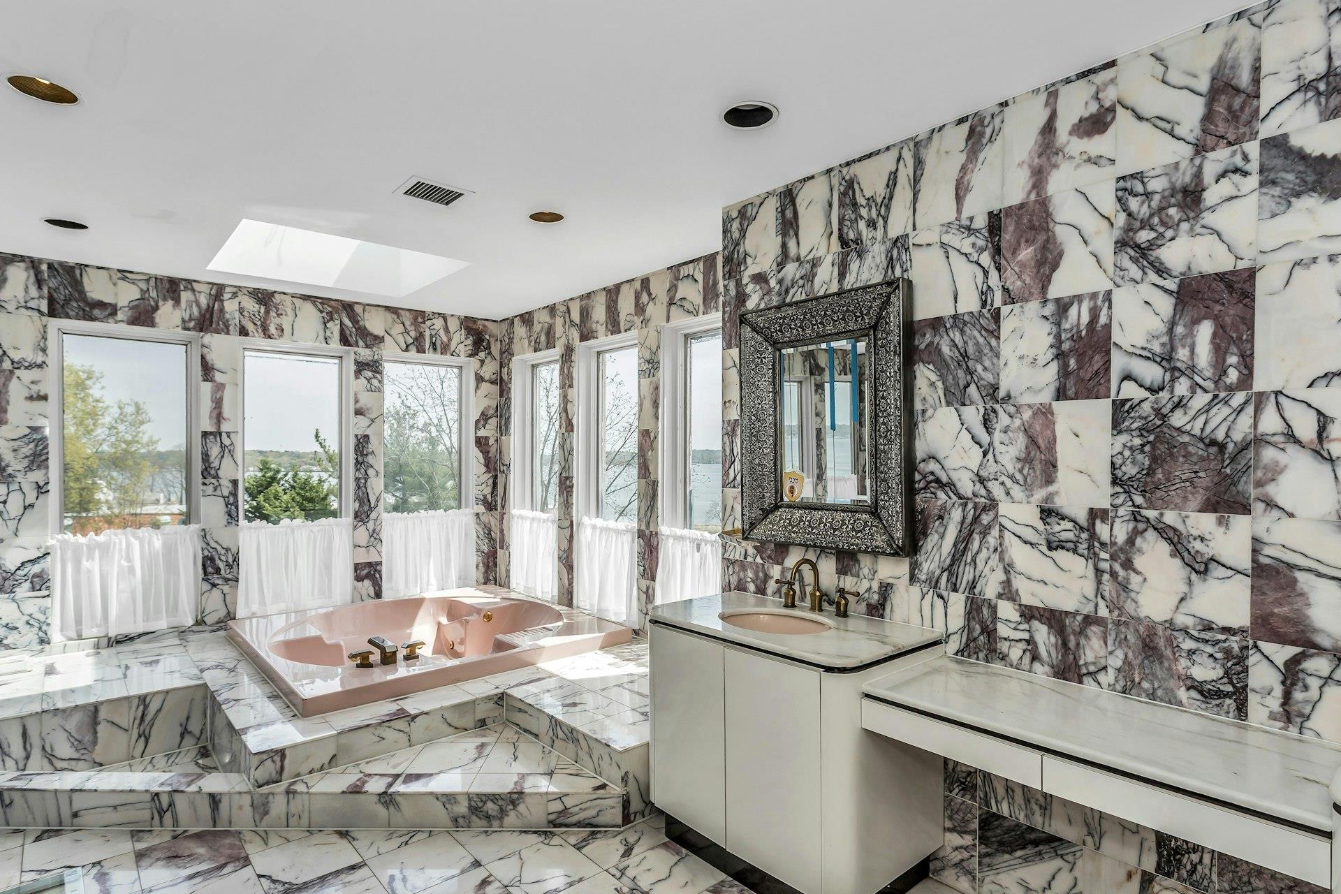 Single Family Dock Nassau County, NY 11024, MLS-853549-27