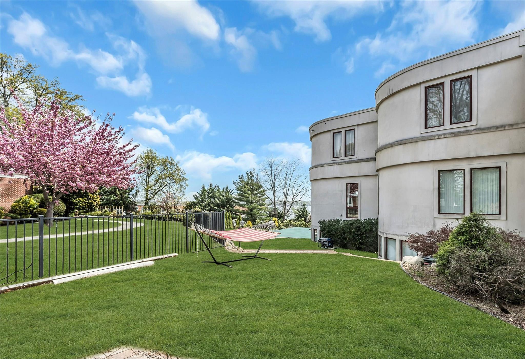 Single Family Dock  Nassau County, NY 11024, MLS-853549-39