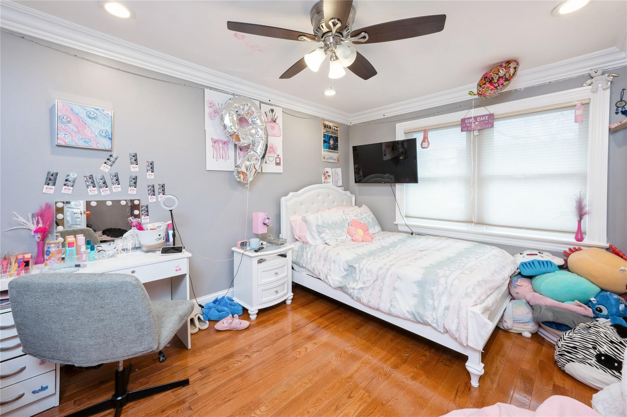 Single Family Longstreet  Bronx, NY 10465, MLS-853551-11