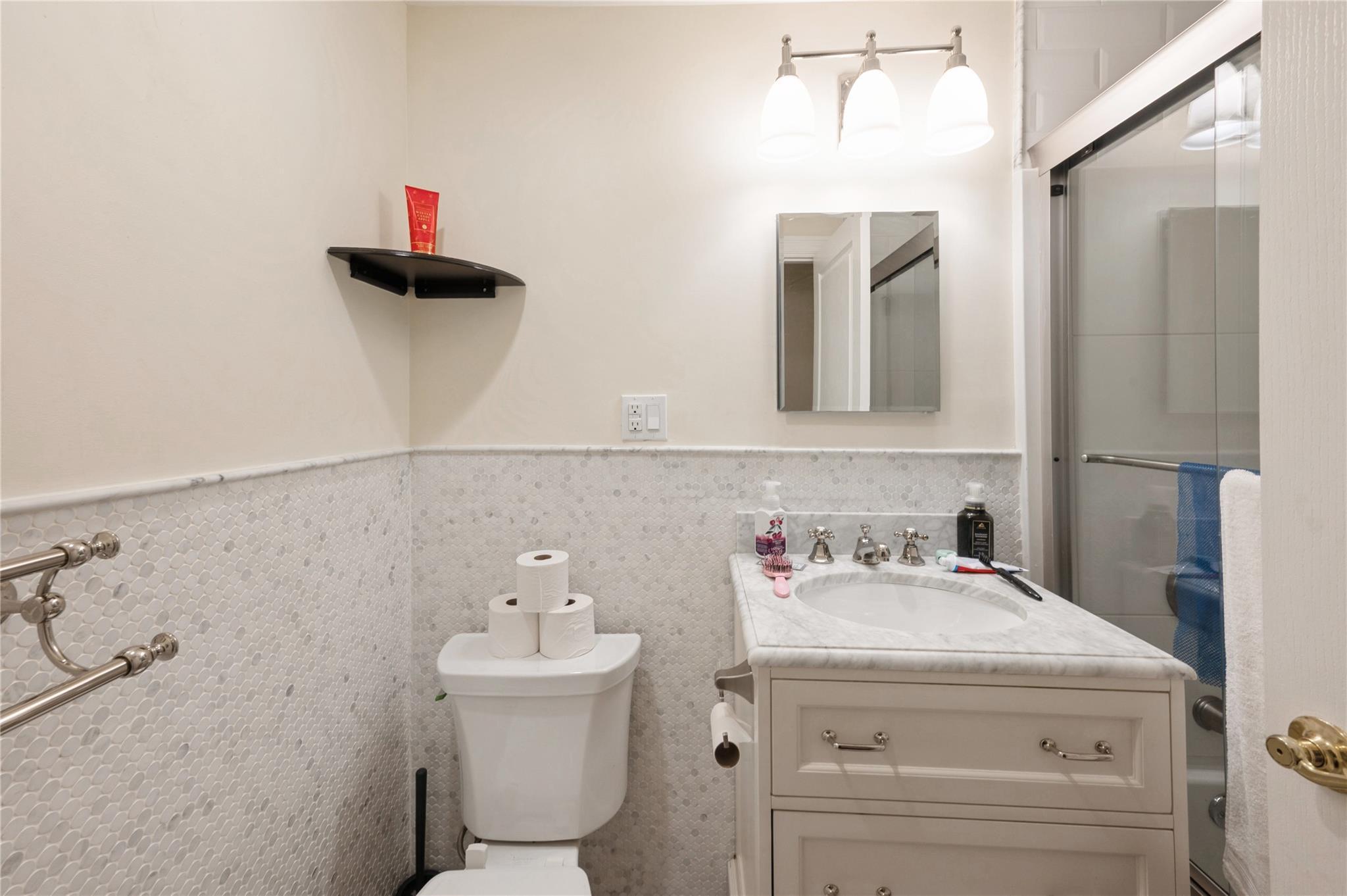 Single Family Longstreet  Bronx, NY 10465, MLS-853551-27