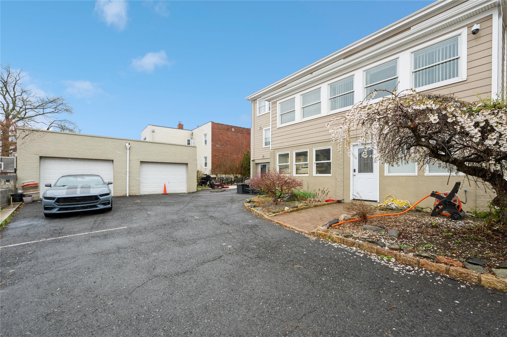 Single Family Longstreet  Bronx, NY 10465, MLS-853551-31