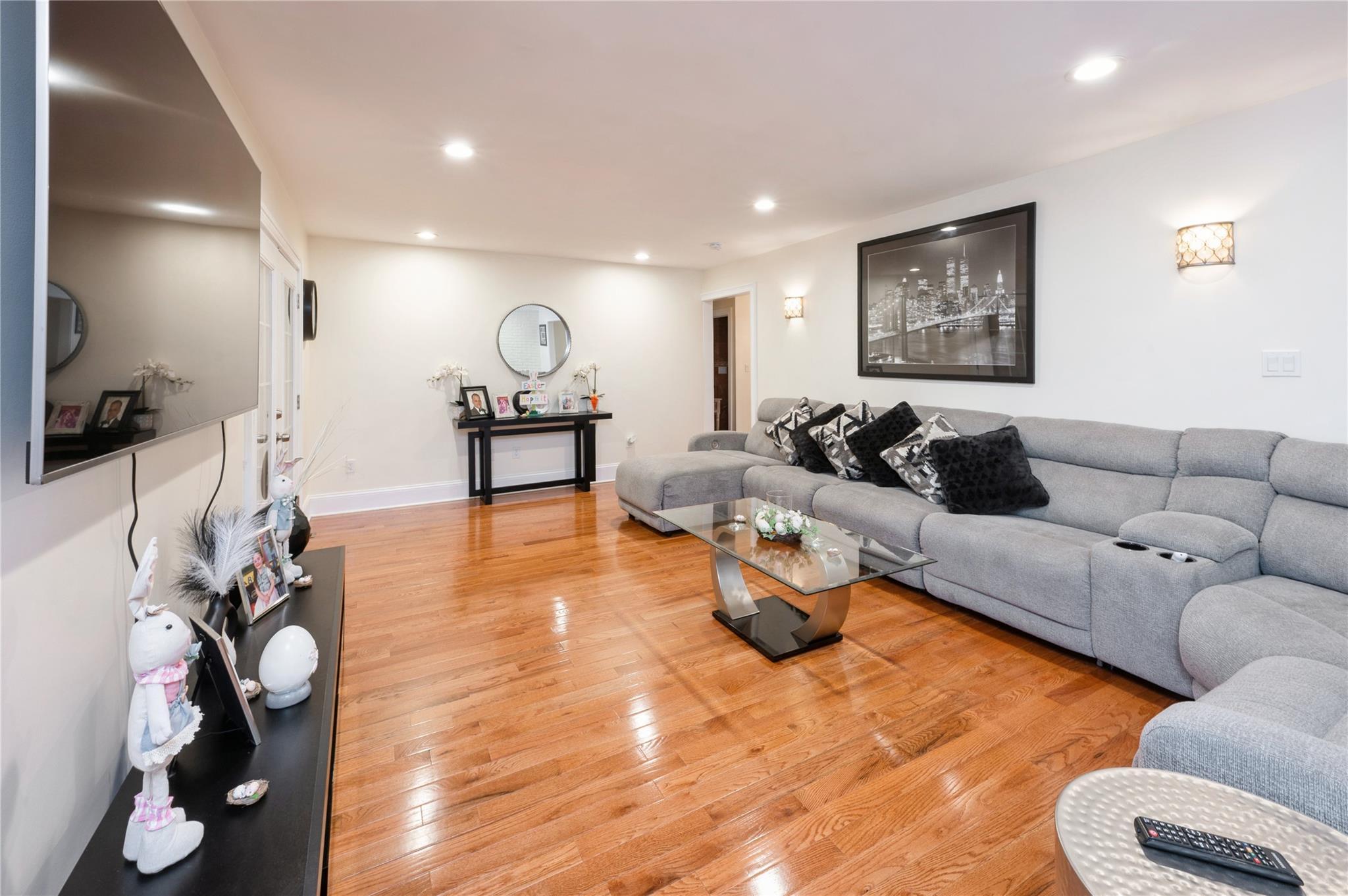 Single Family Longstreet  Bronx, NY 10465, MLS-853551-9
