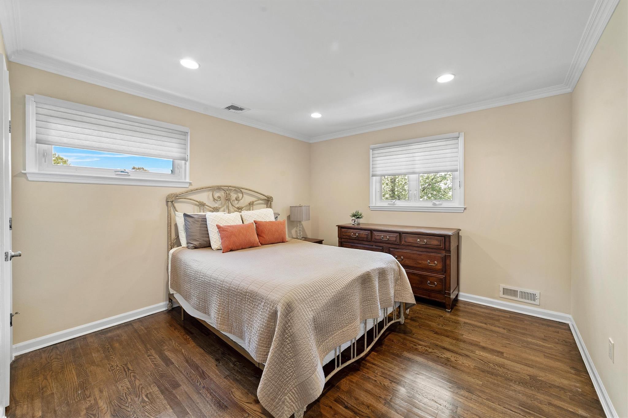 Single Family Skywood  Westchester County, NY 10710, MLS-853555-18