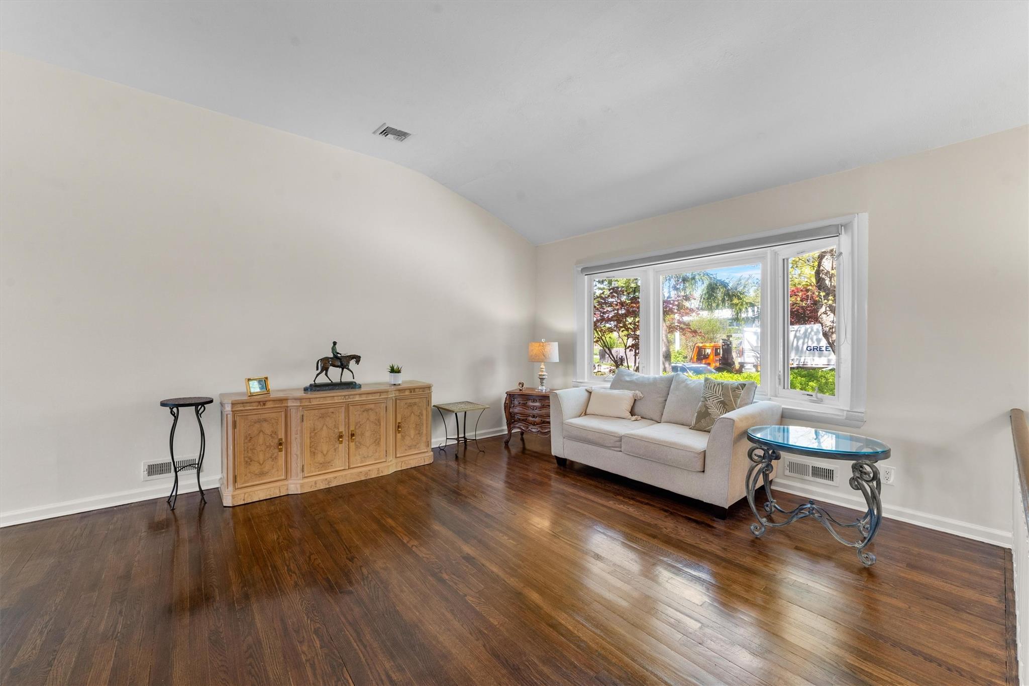 Single Family Skywood  Westchester County, NY 10710, MLS-853555-4