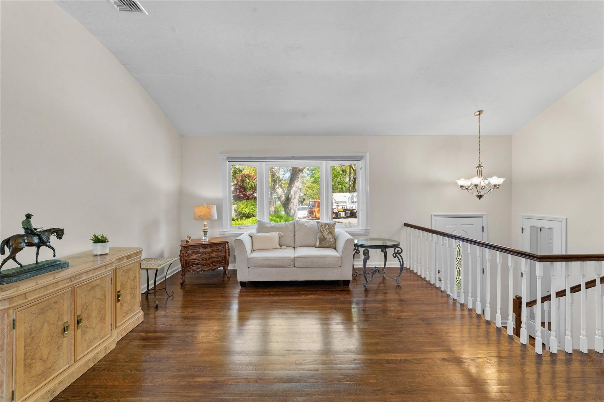 Single Family Skywood  Westchester County, NY 10710, MLS-853555-5