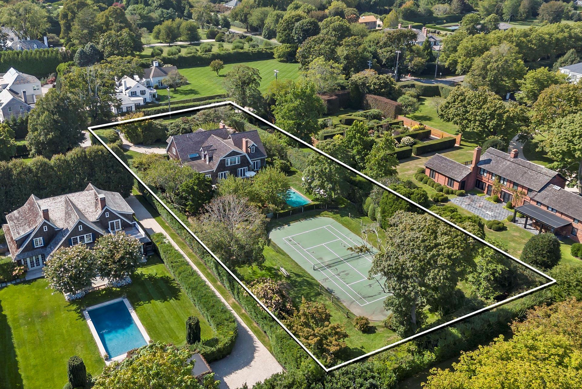 Single Family Captains Neck  Suffolk County, NY 11968, MLS-853564-9