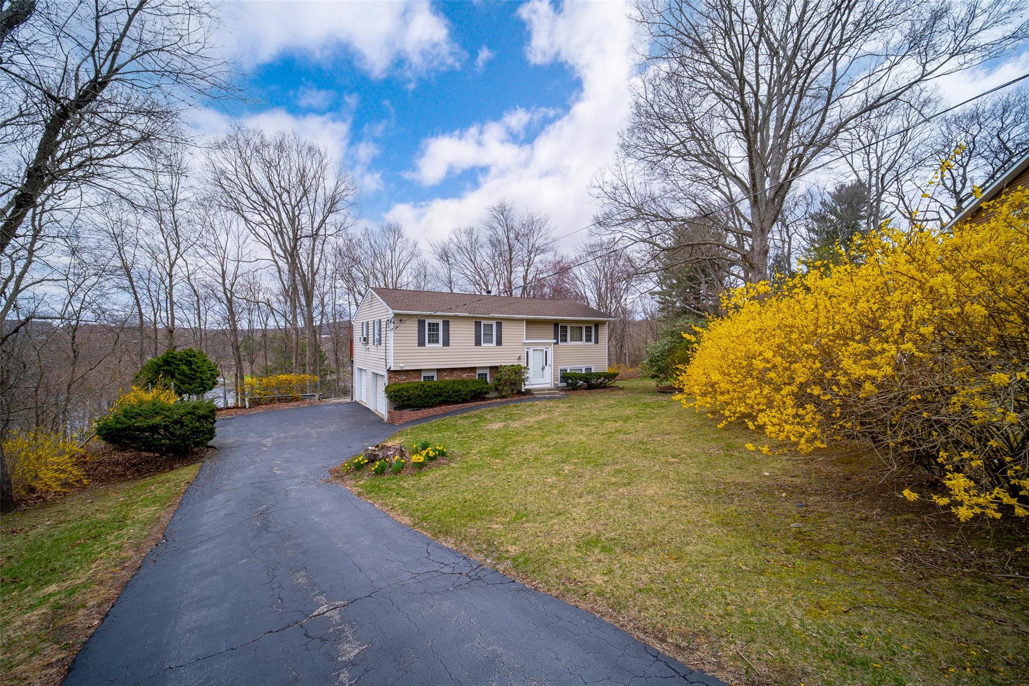 Single Family Kia Ora  Putnam County, NY 10541, MLS-853576-3