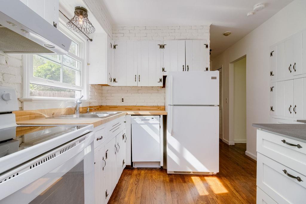 Single Family Hollow  Suffolk County, NY 11790, MLS-853585-18