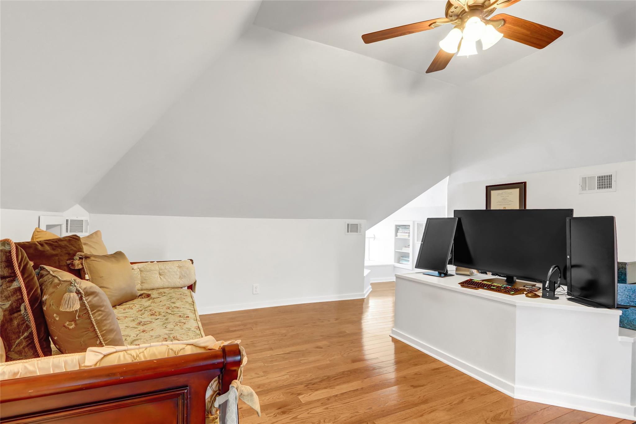 Single Family Irving  Nassau County, NY 11570, MLS-853620-34