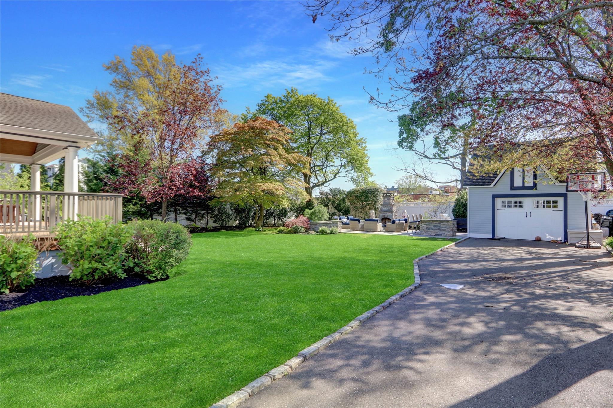 Single Family Irving  Nassau County, NY 11570, MLS-853620-5