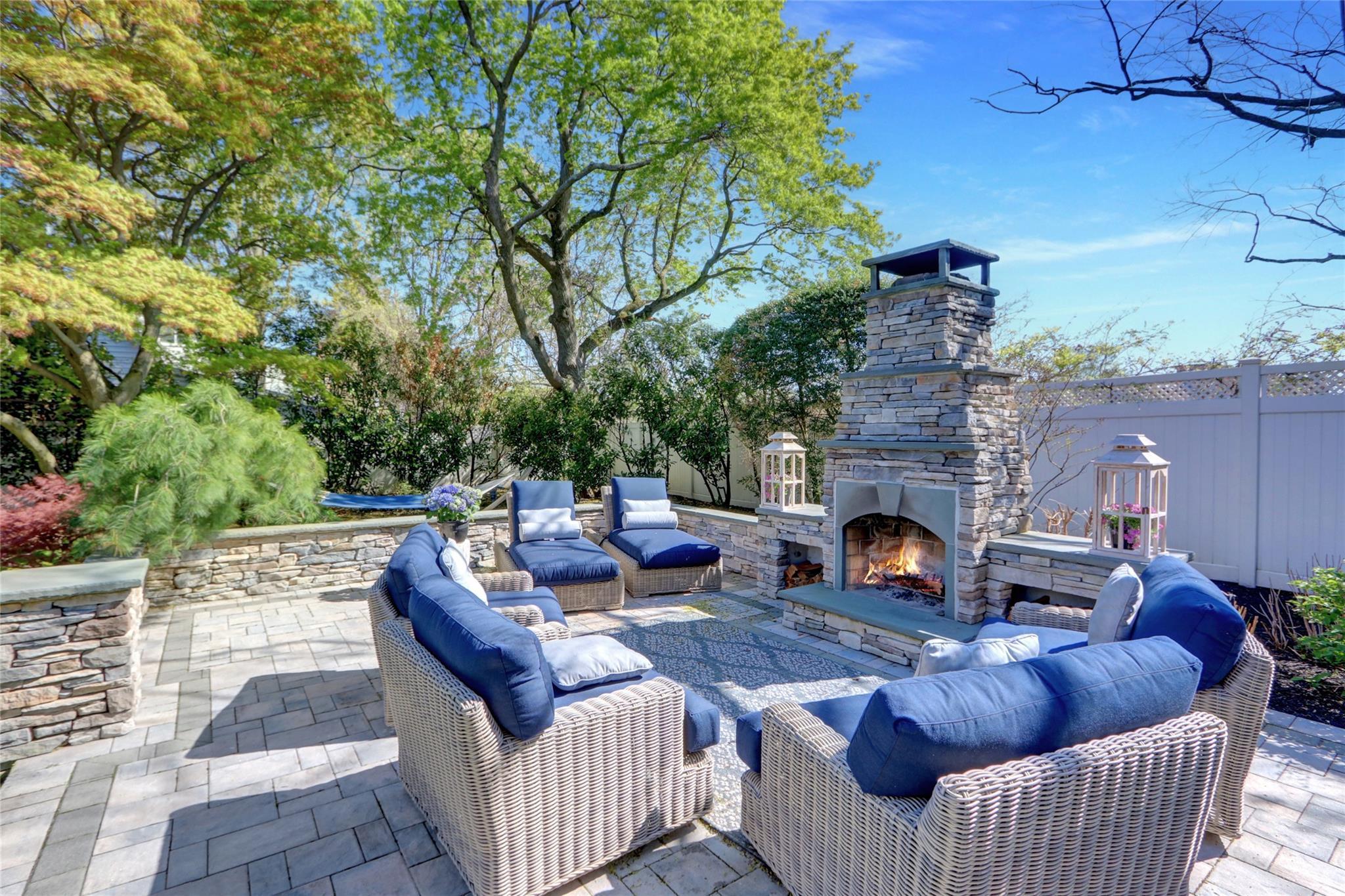 Single Family Irving  Nassau County, NY 11570, MLS-853620-7