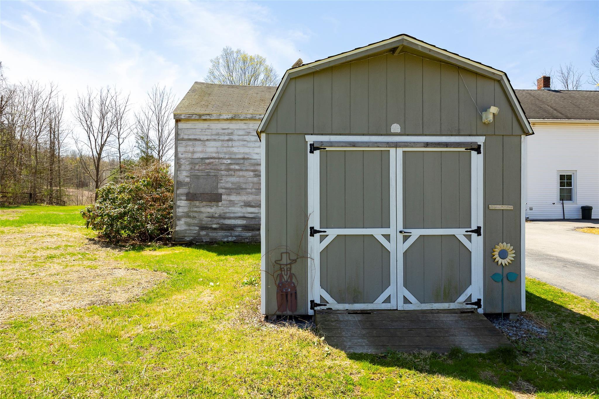Single Family Traver  Dutchess County, NY 12580, MLS-853624-35