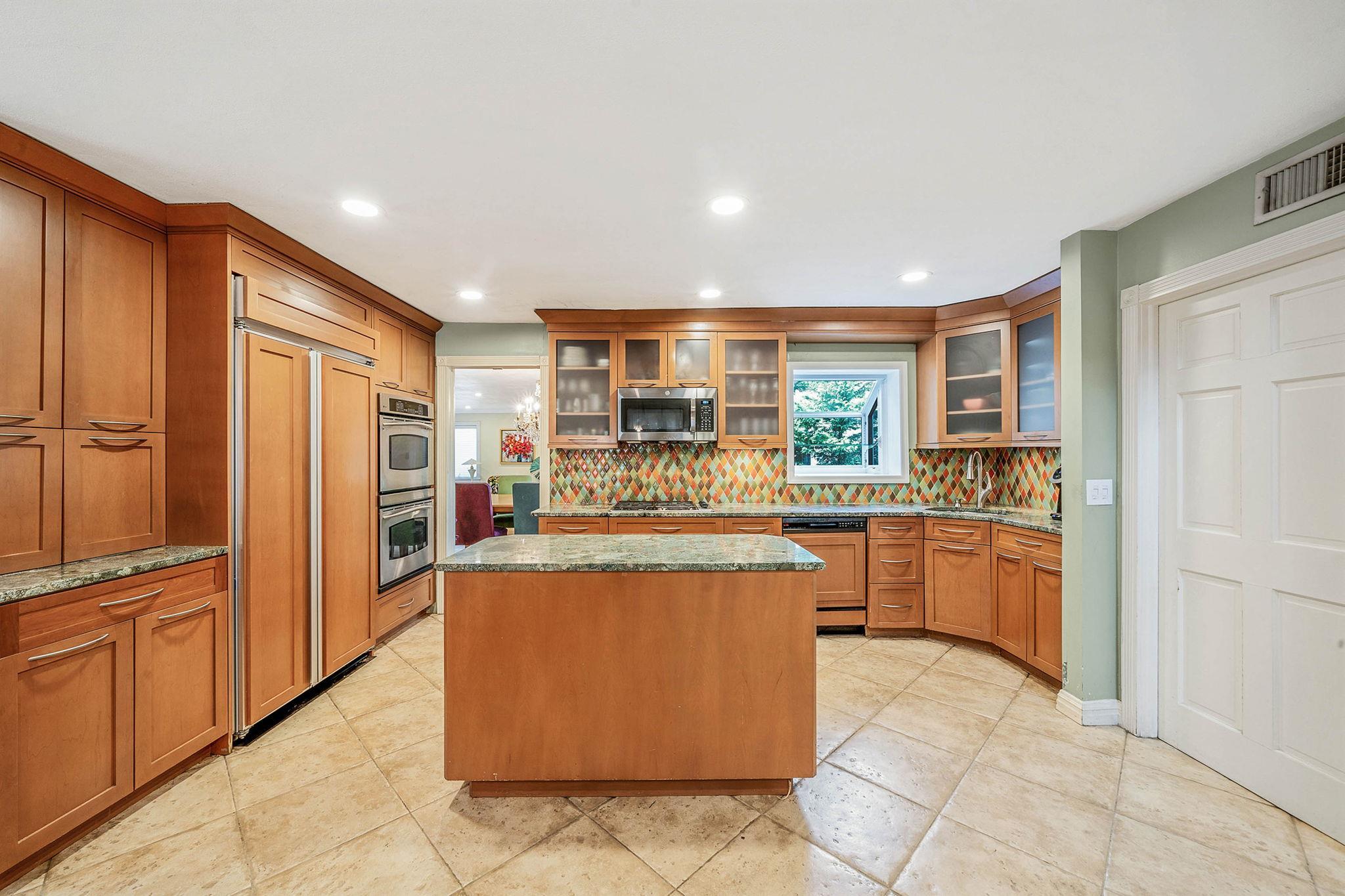 Single Family Mclaughlin  Queens, NY 11423, MLS-853651-4