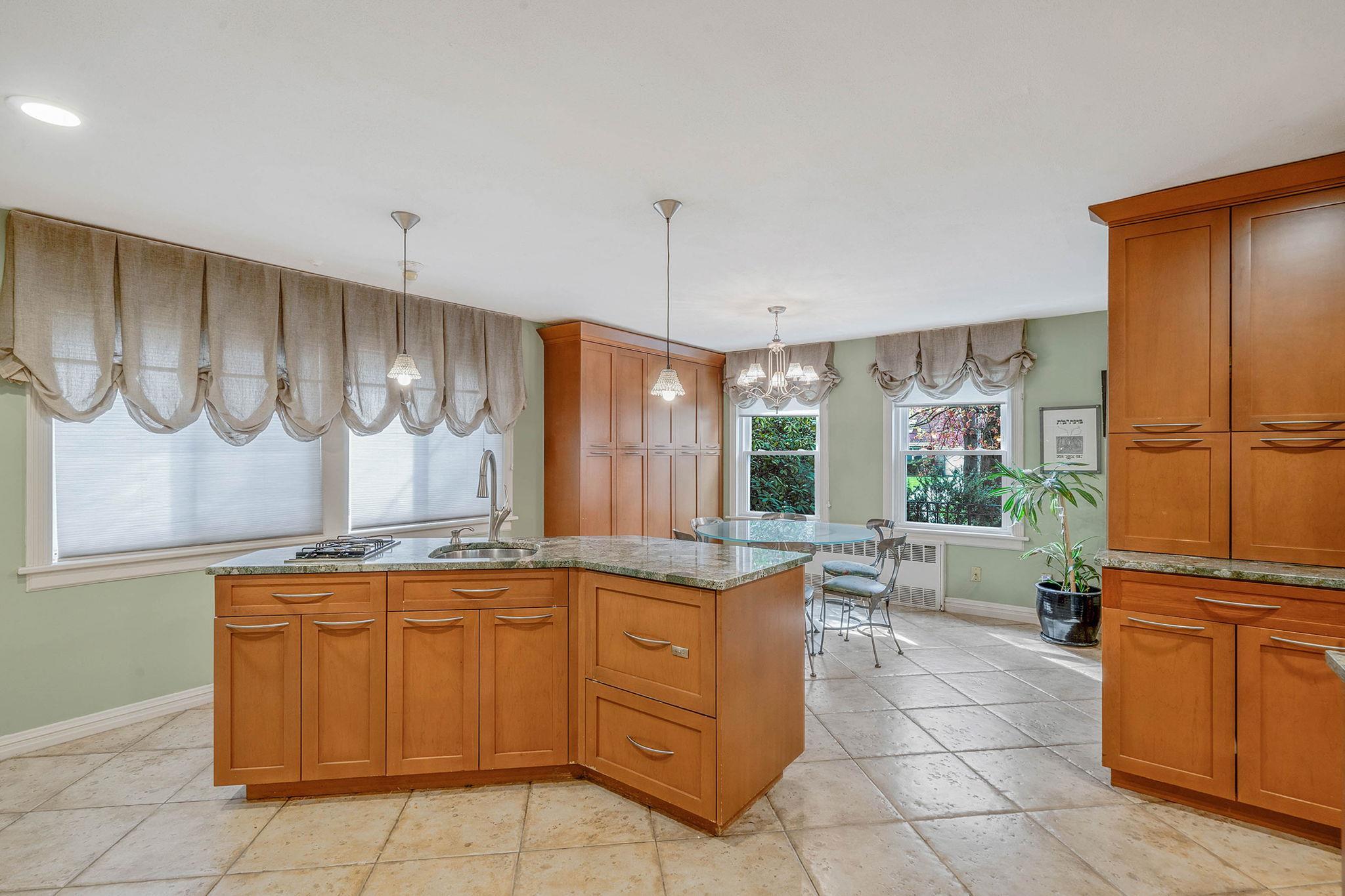 Single Family Mclaughlin  Queens, NY 11423, MLS-853651-5