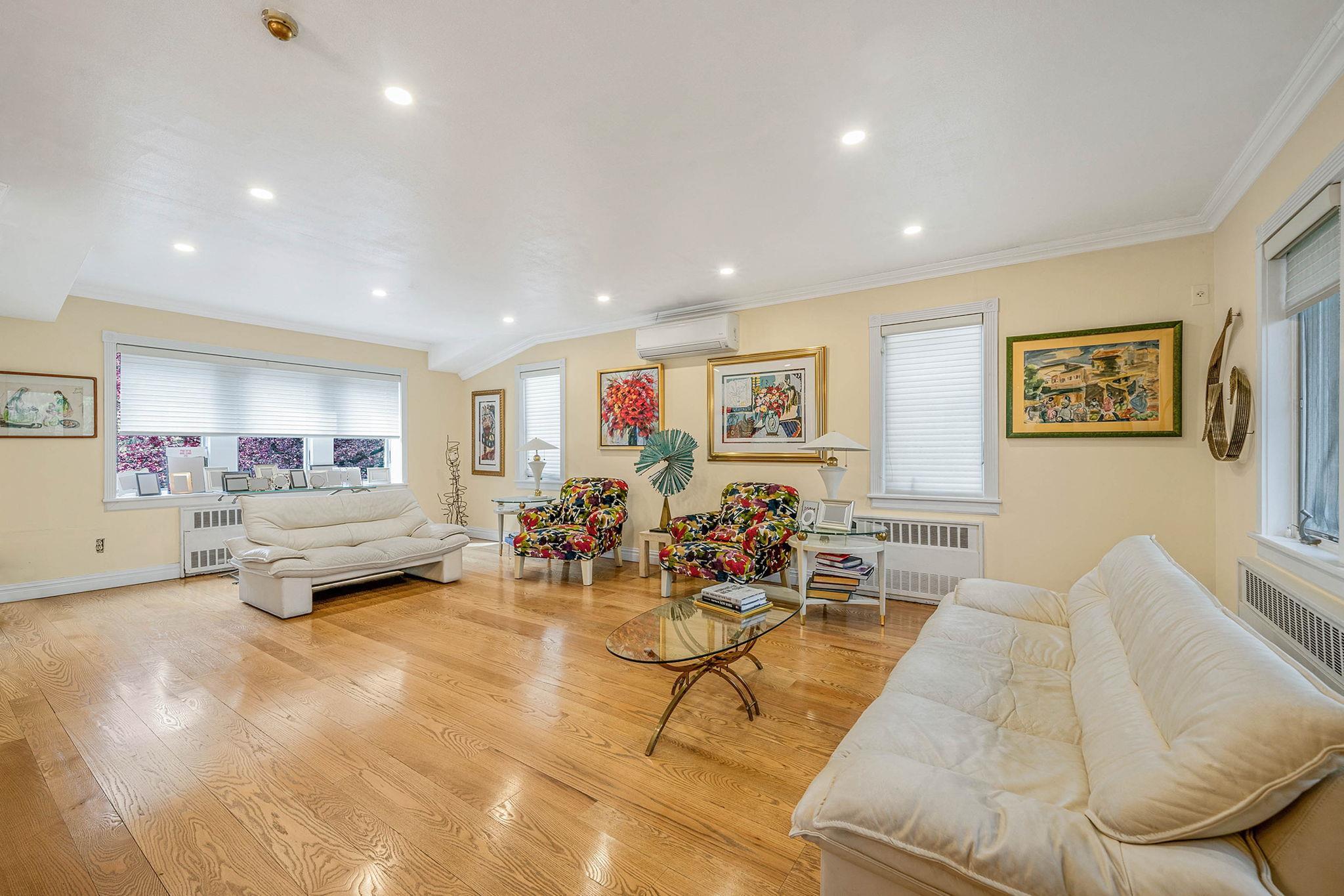 Single Family Mclaughlin  Queens, NY 11423, MLS-853651-6