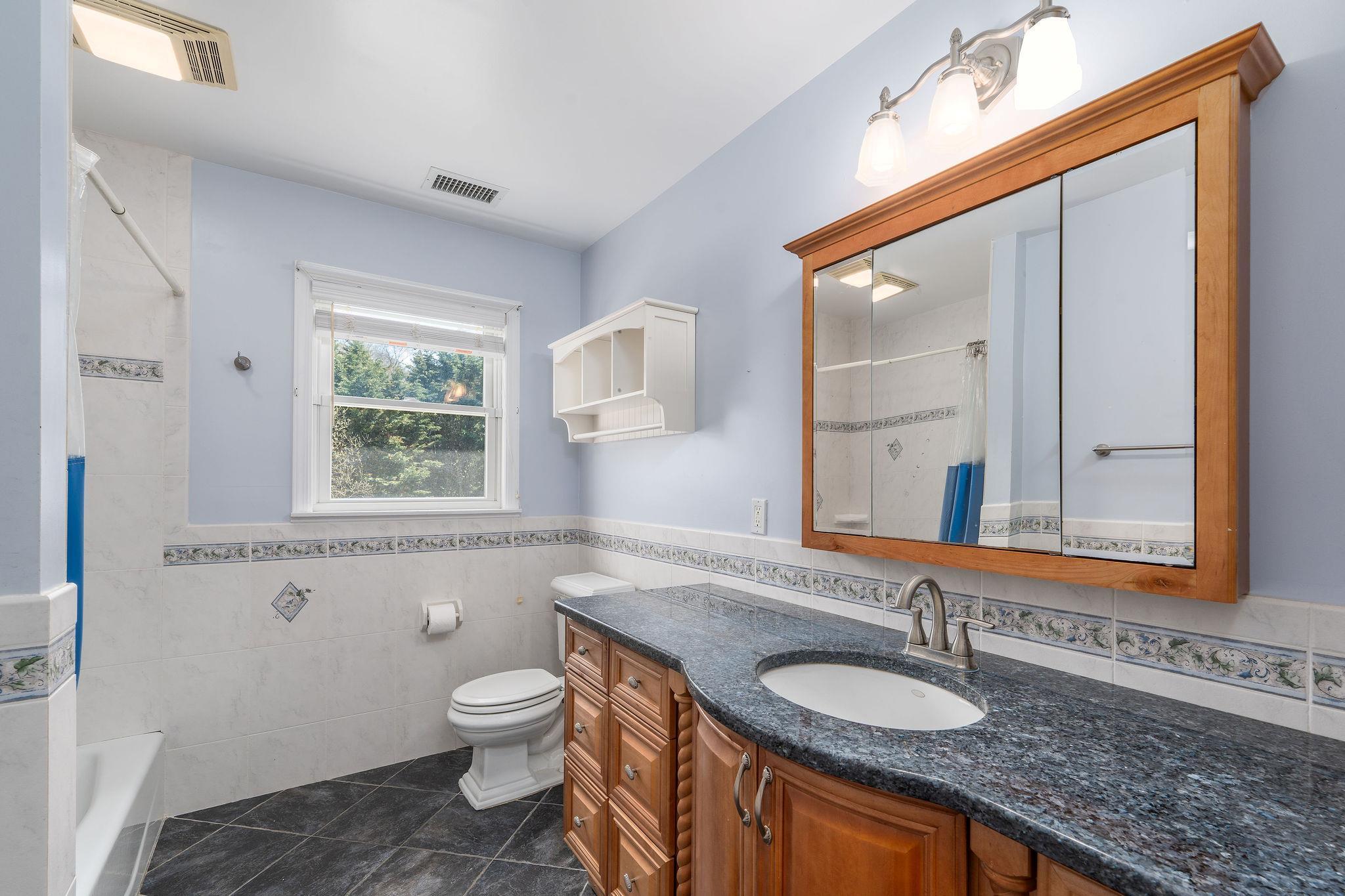 Single Family Naugles  Suffolk County, NY 11952, MLS-853662-27