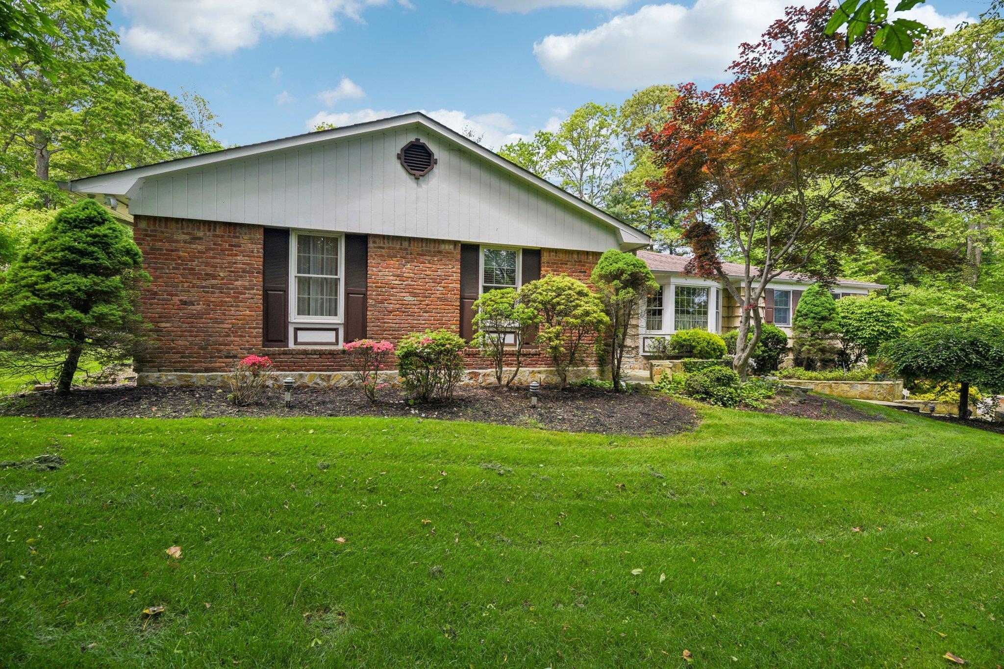 Single Family Stepping Stone  Suffolk County, NY 11746, MLS-853666-2