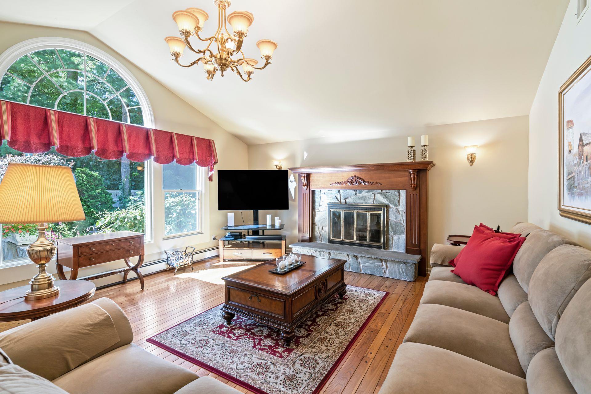 Single Family Stepping Stone  Suffolk County, NY 11746, MLS-853666-22