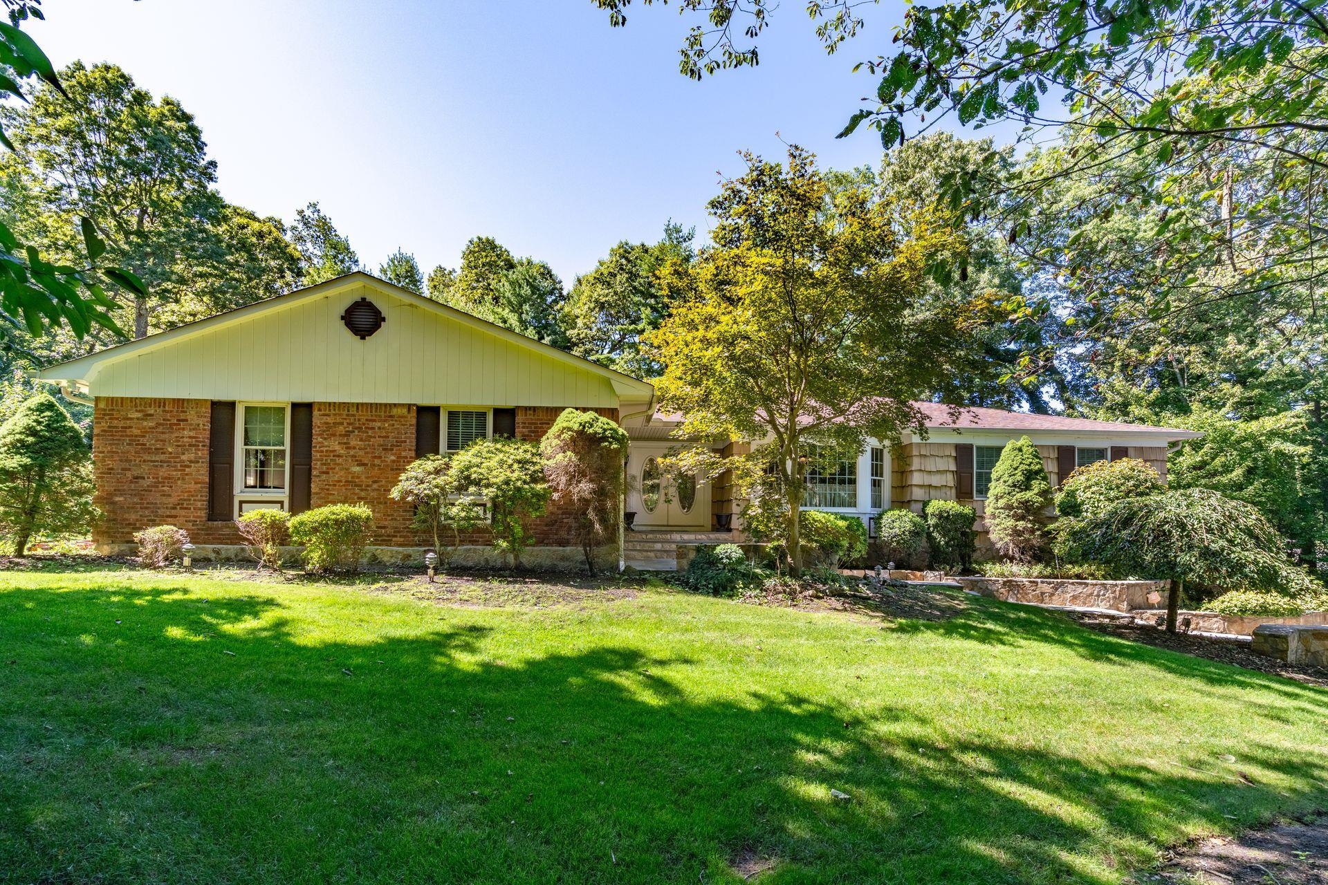 Single Family Stepping Stone  Suffolk County, NY 11746, MLS-853666-3