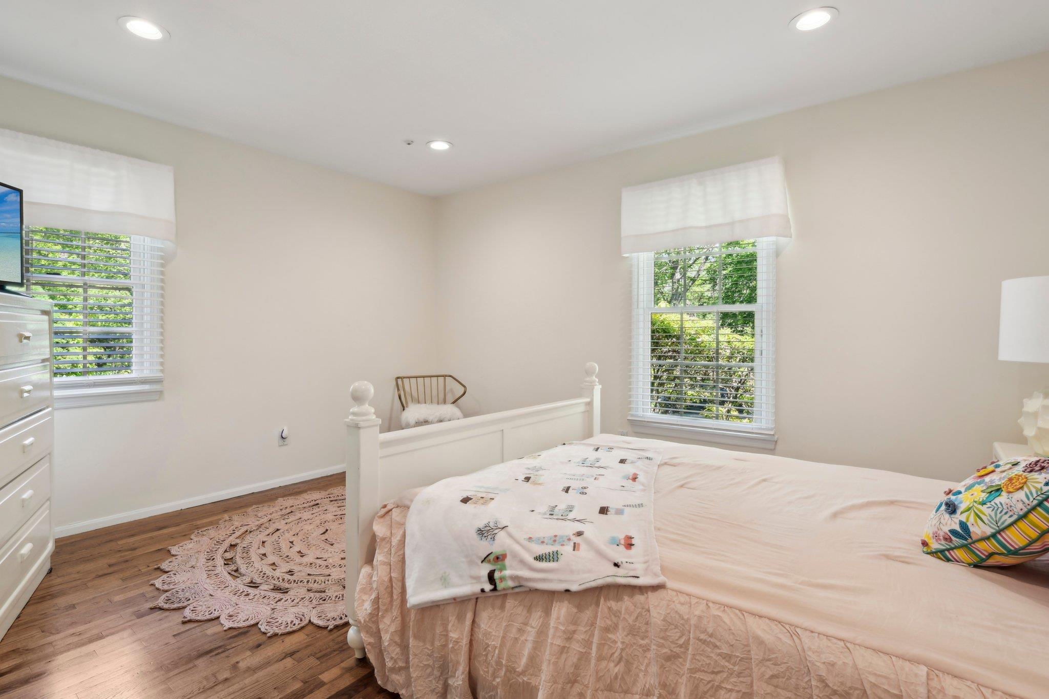 Single Family Stepping Stone  Suffolk County, NY 11746, MLS-853666-34