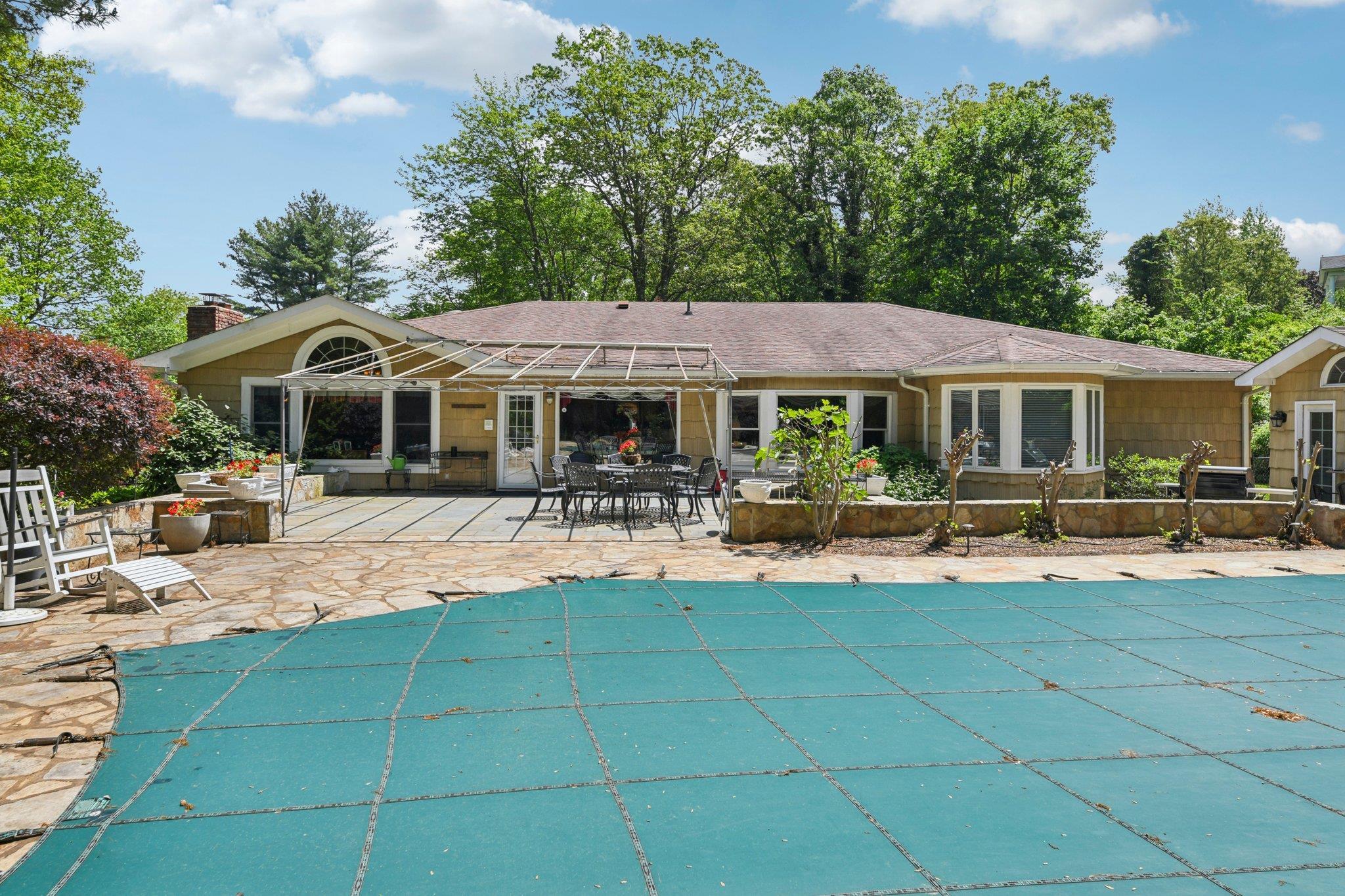 Single Family Stepping Stone  Suffolk County, NY 11746, MLS-853666-9
