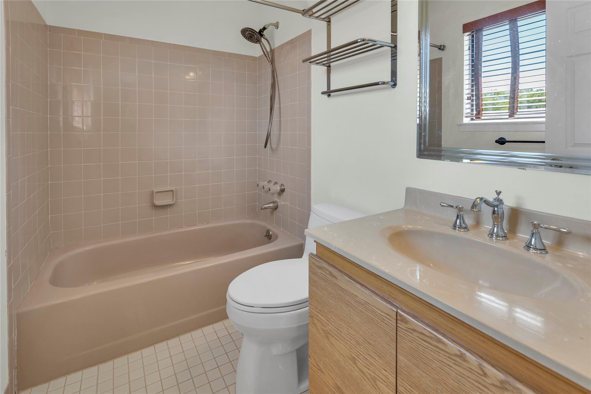 Single Family Timber Ridge  Suffolk County, NY 11741, MLS-853679-10