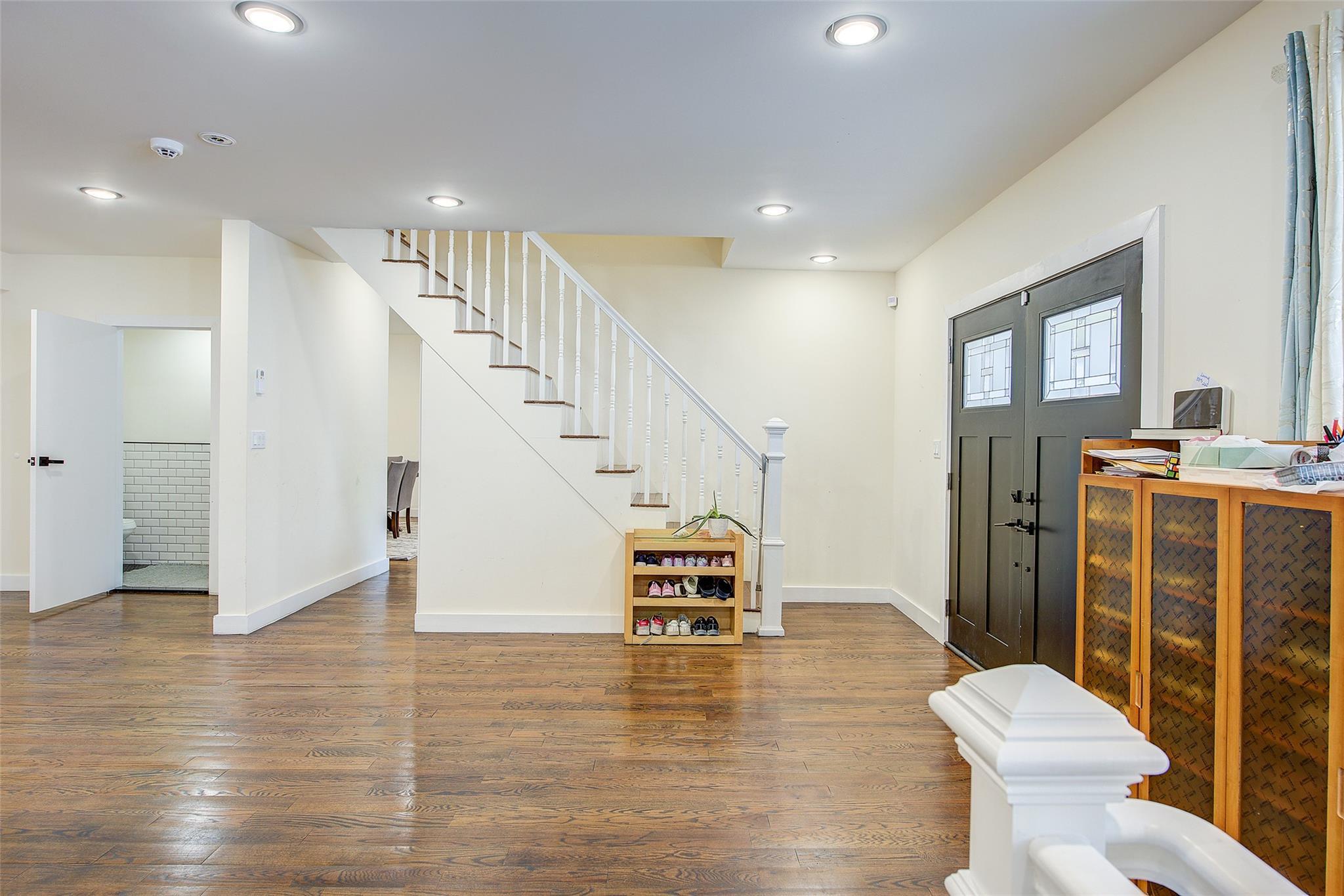 Single Family Brewster St  Staten Island, NY 10304, MLS-853682-11