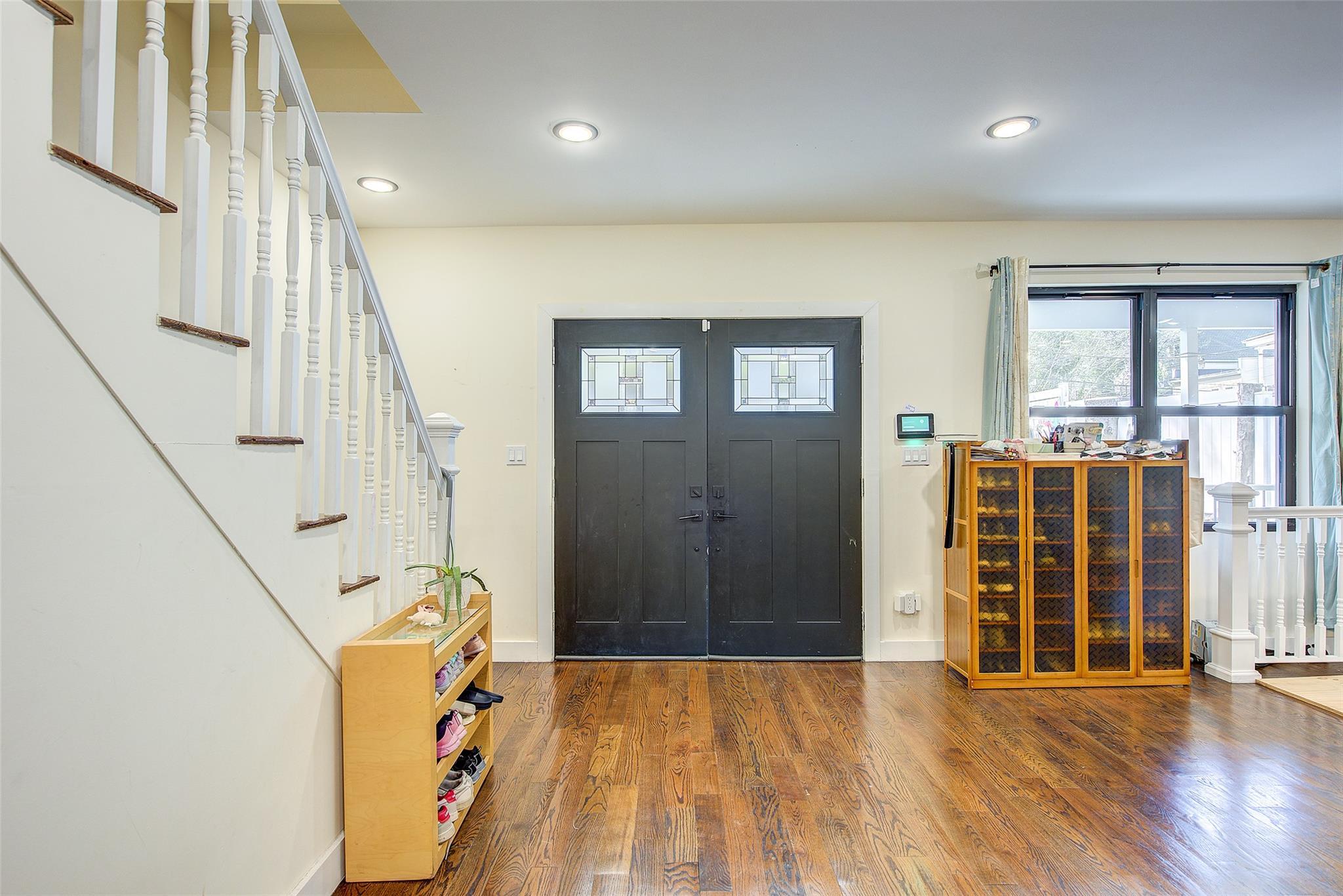 Single Family Brewster St  Staten Island, NY 10304, MLS-853682-17