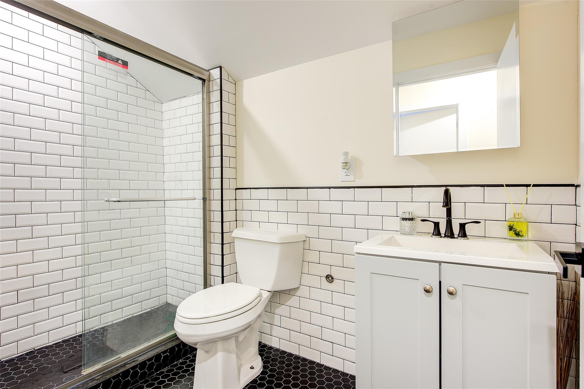 Single Family Brewster St  Staten Island, NY 10304, MLS-853682-36