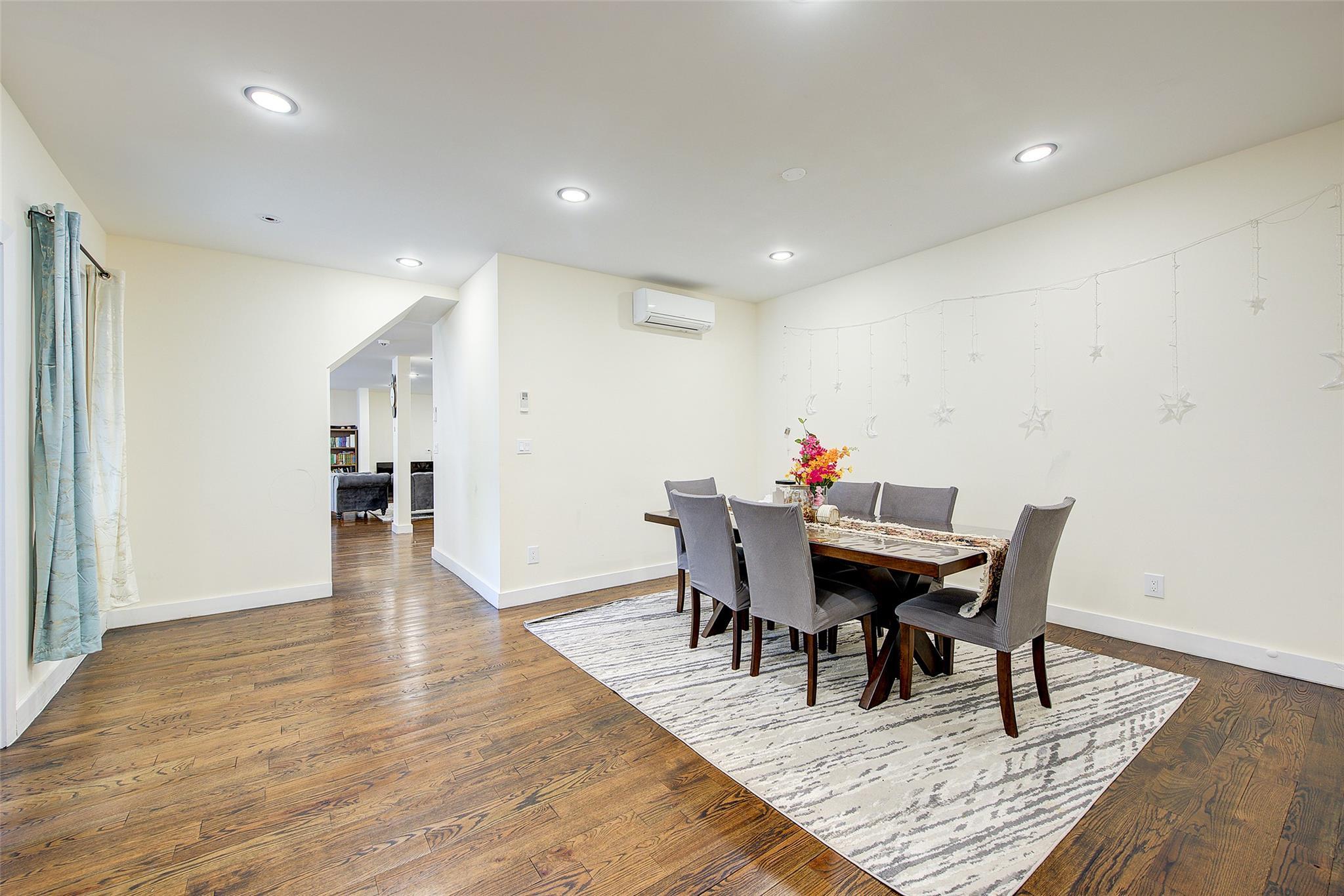 Single Family Brewster St  Staten Island, NY 10304, MLS-853682-7